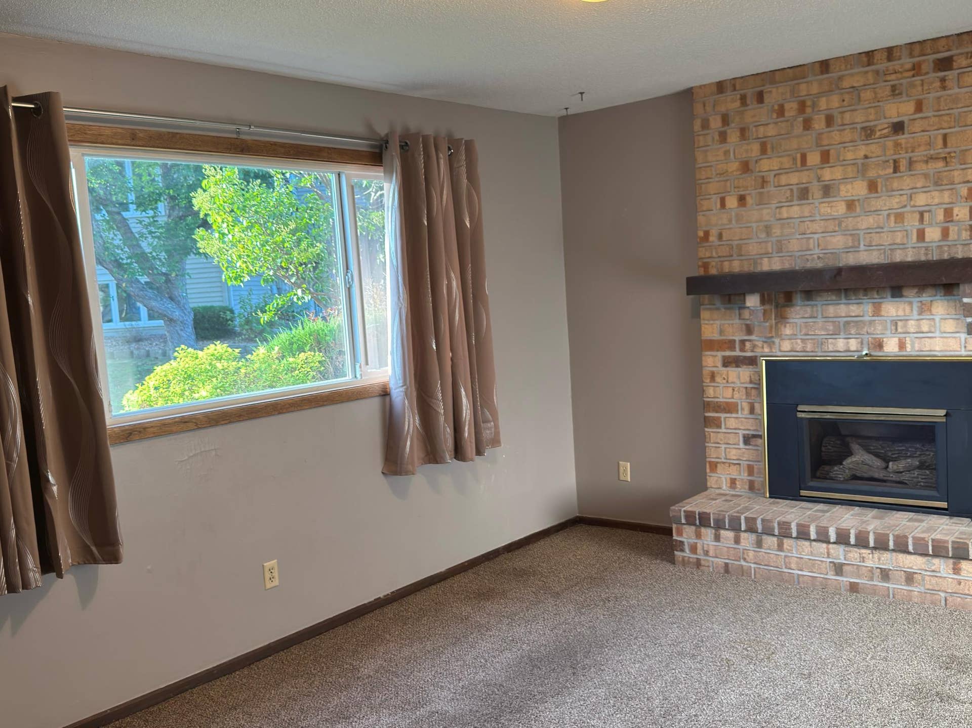 9981 106th Place N, Maple Grove, MN 55369 25) 77067-6abd874d74c55.jpeg