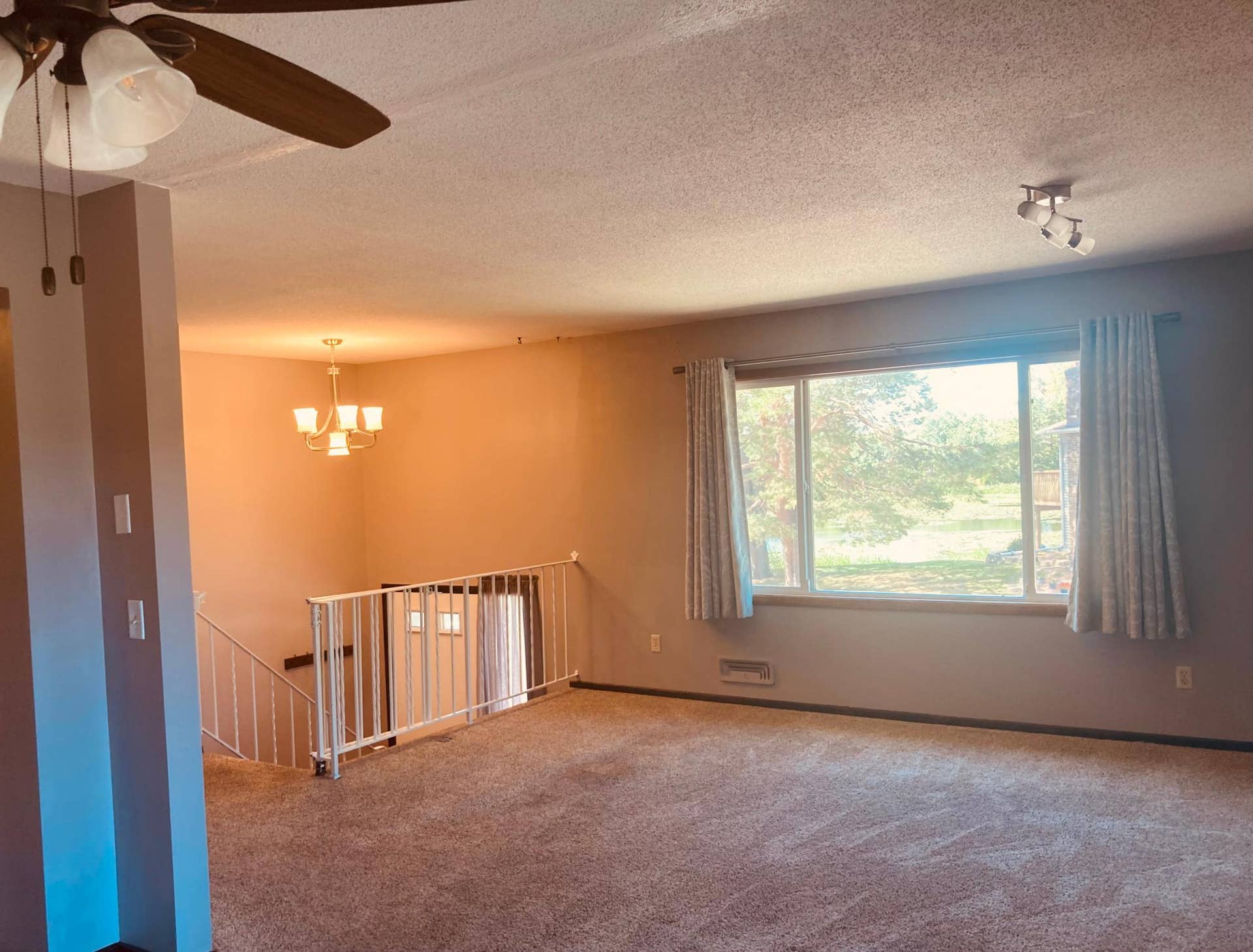9981 106th Place N, Maple Grove, MN 55369 8) 77067-6aa8702bddd41.jpeg