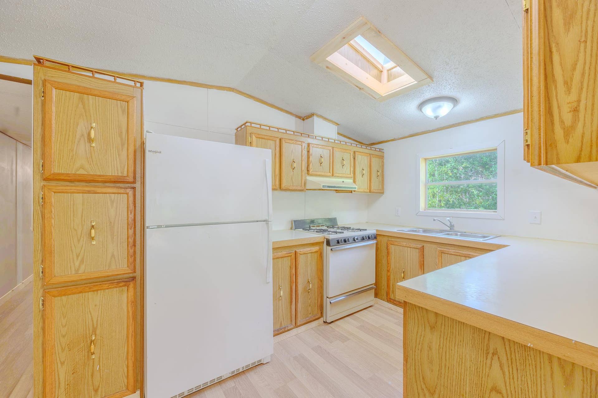 23099 512th Street, Bemidji, MN 56601 kitchen