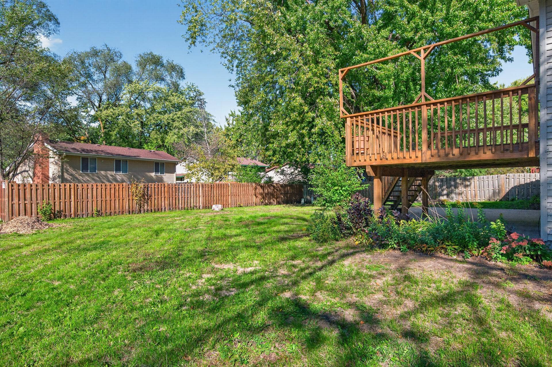 7401 James Avenue N, Brooklyn Park, MN 55444
