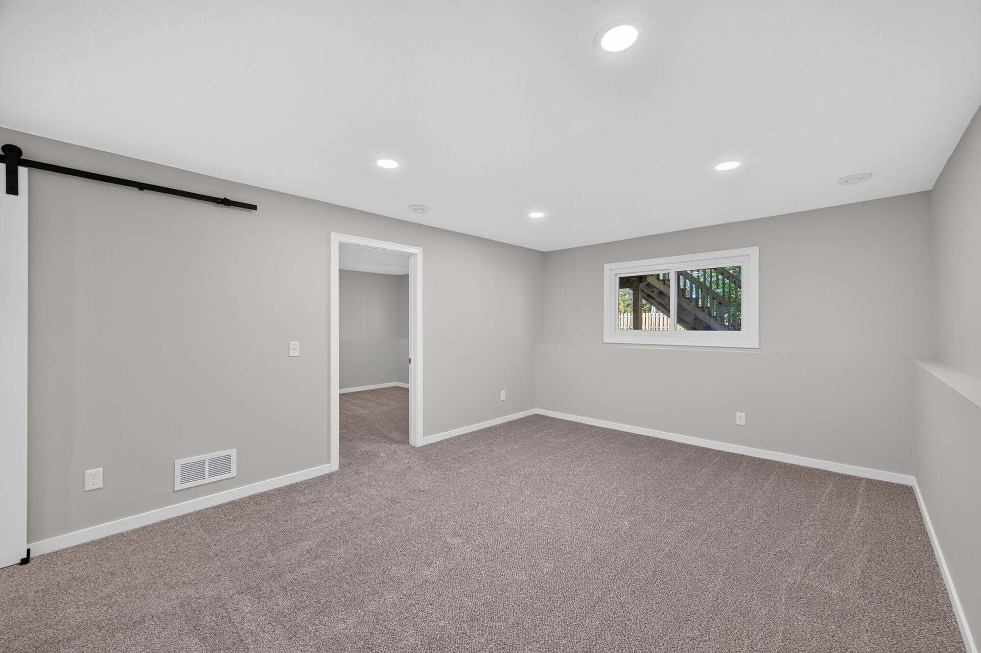 7401 James Avenue N, Brooklyn Park, MN 55444