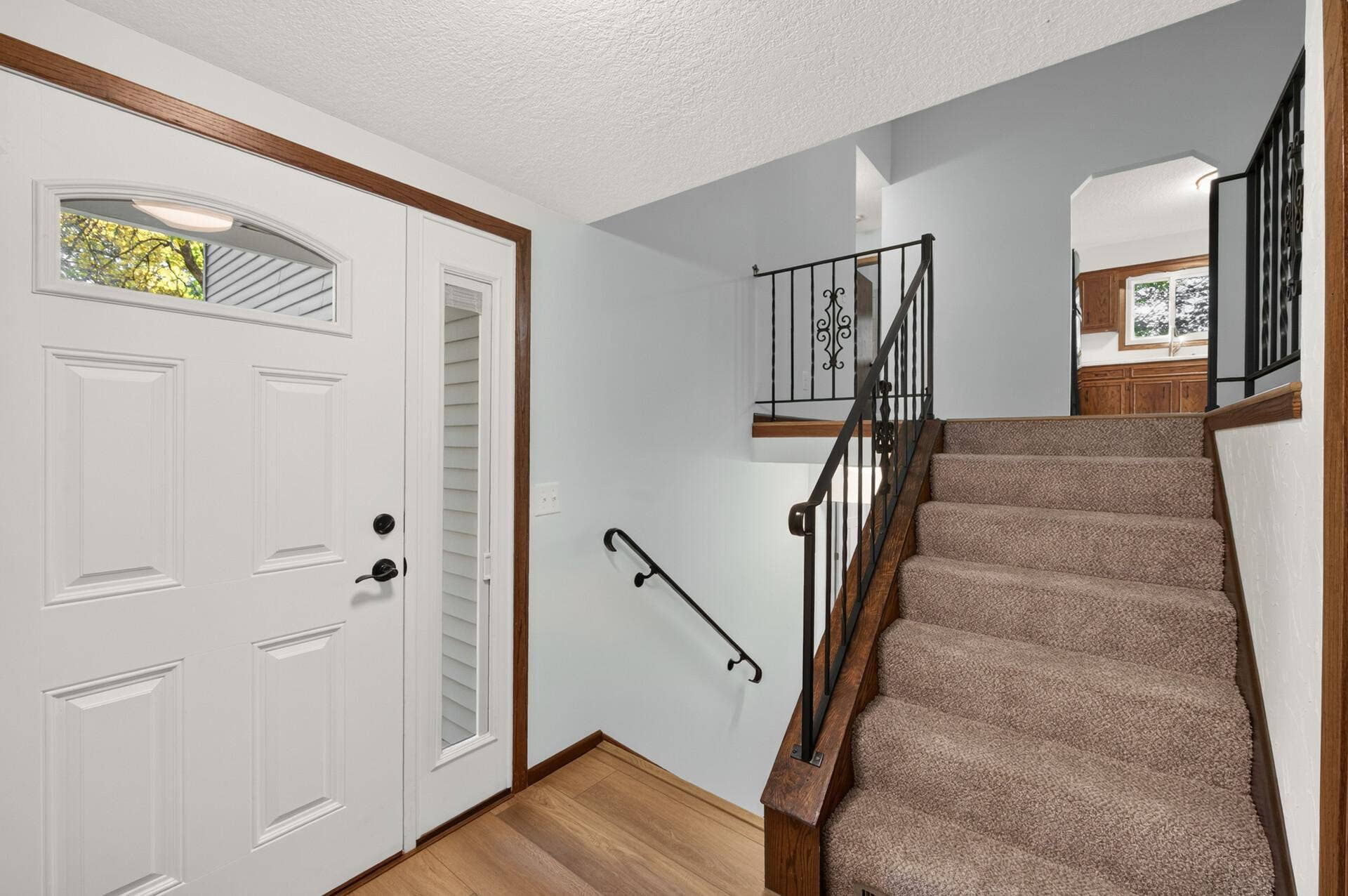 7401 James Avenue N, Brooklyn Park, MN 55444