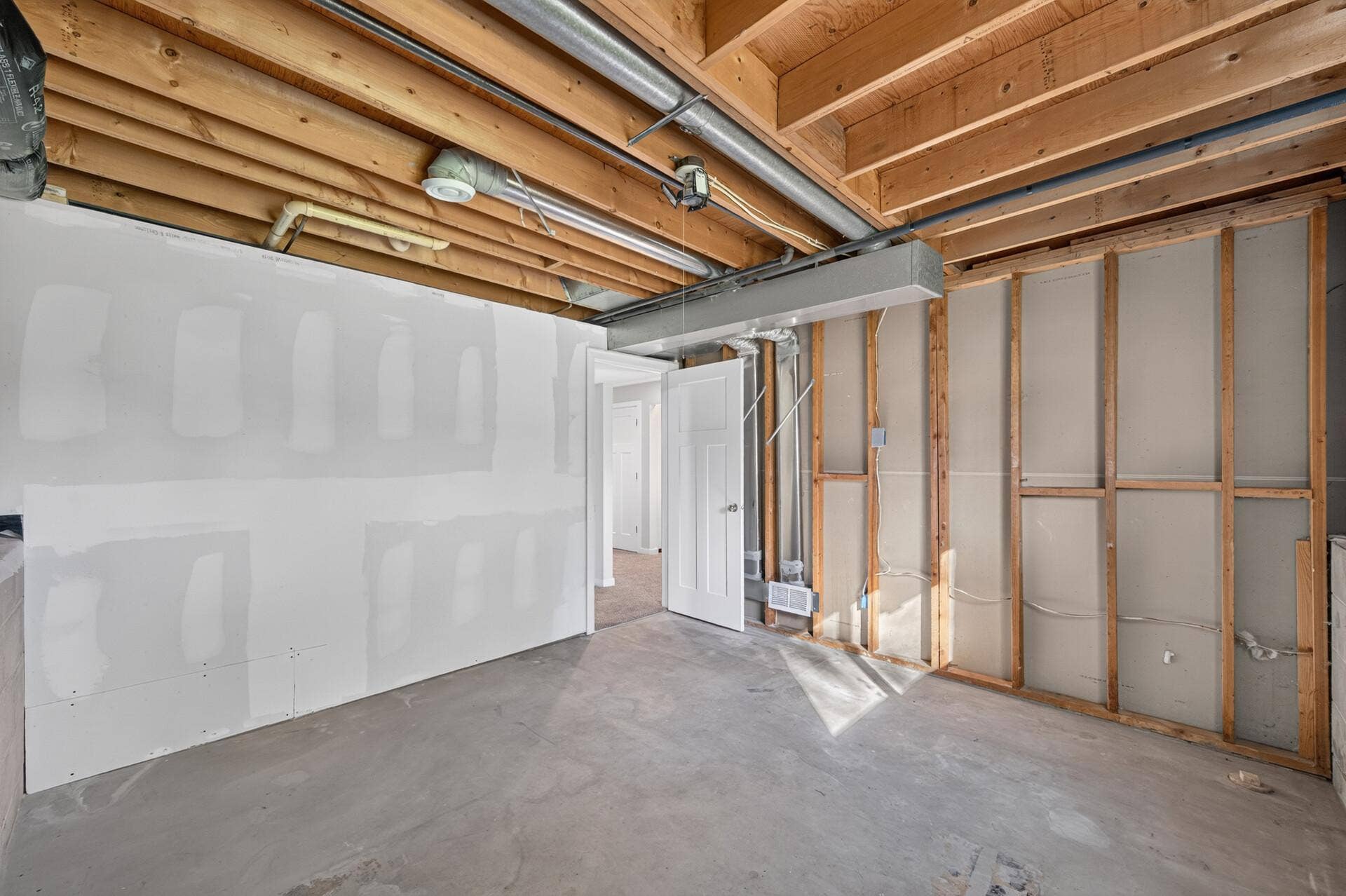 7401 James Avenue N, Brooklyn Park, MN 55444