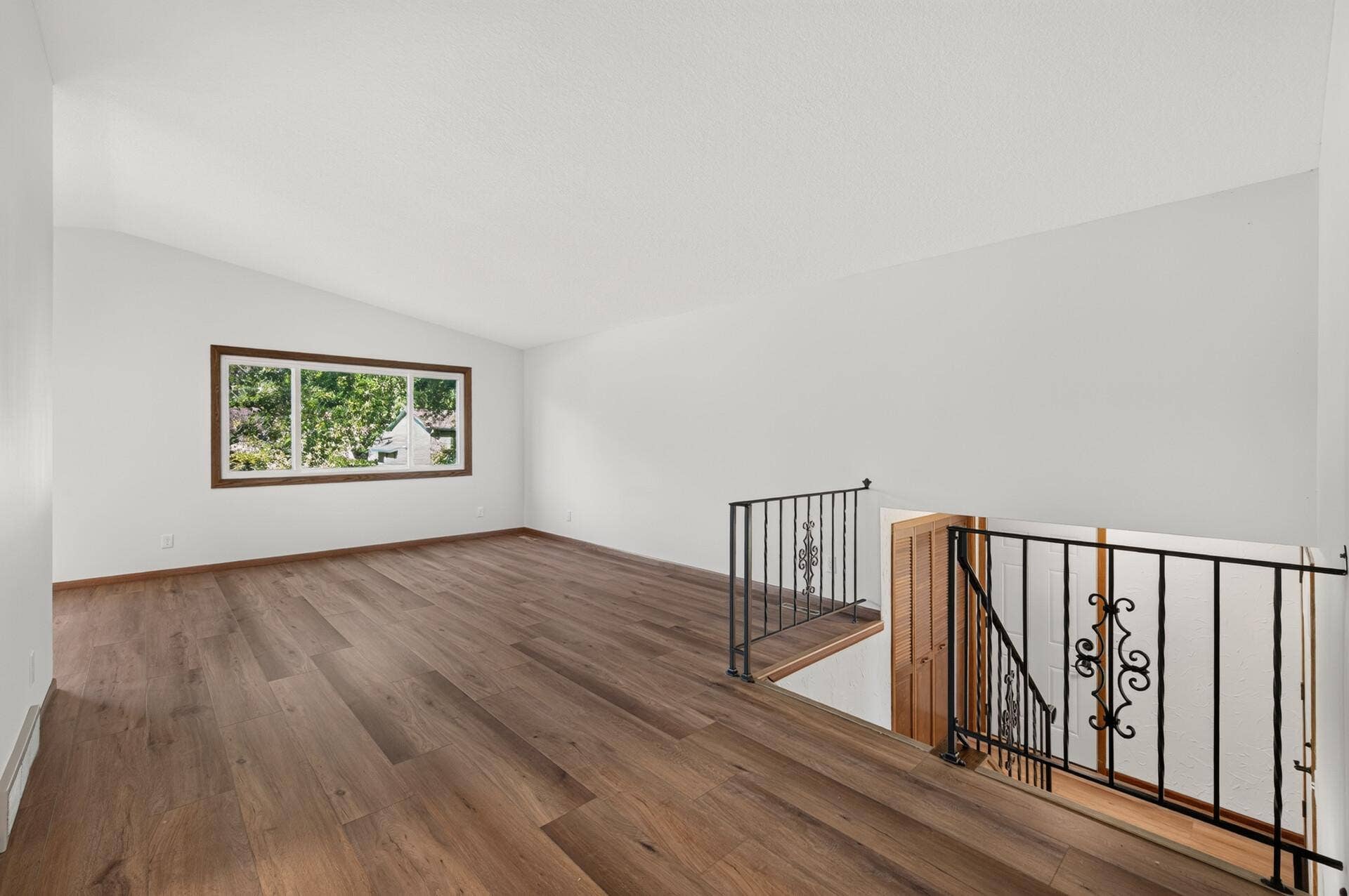 7401 James Avenue N, Brooklyn Park, MN 55444