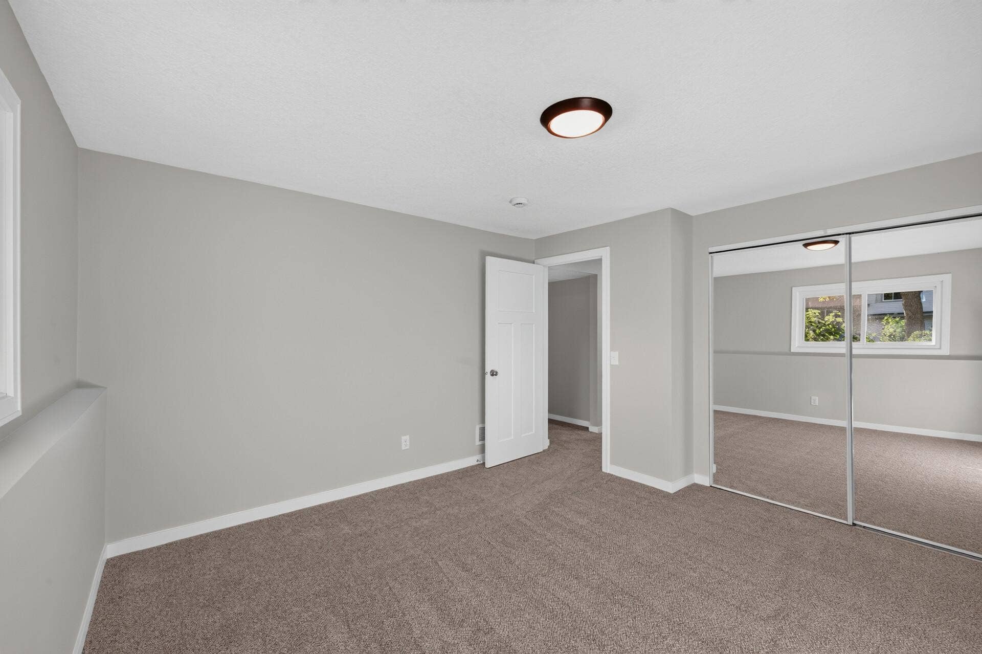 7401 James Avenue N, Brooklyn Park, MN 55444