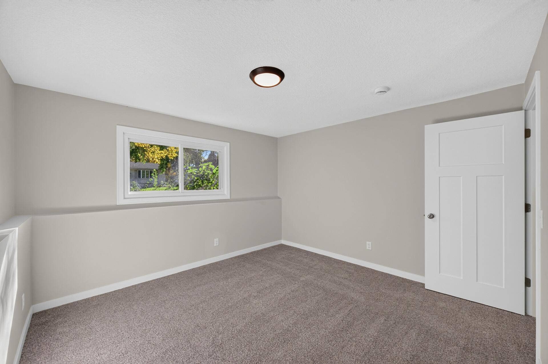 7401 James Avenue N, Brooklyn Park, MN 55444