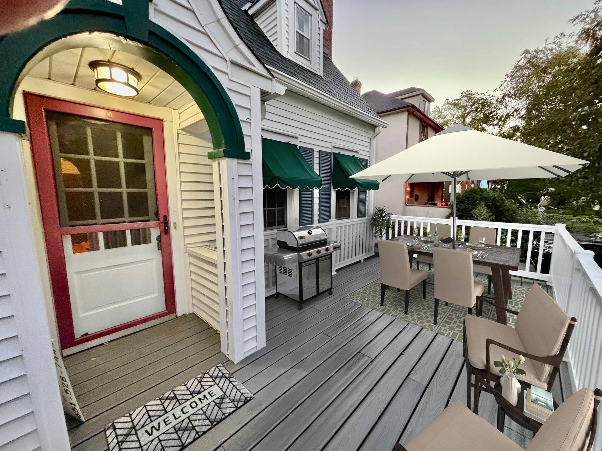 96 Mounds Boulevard, 90, Saint Paul, MN 55106 Sweet front deck!