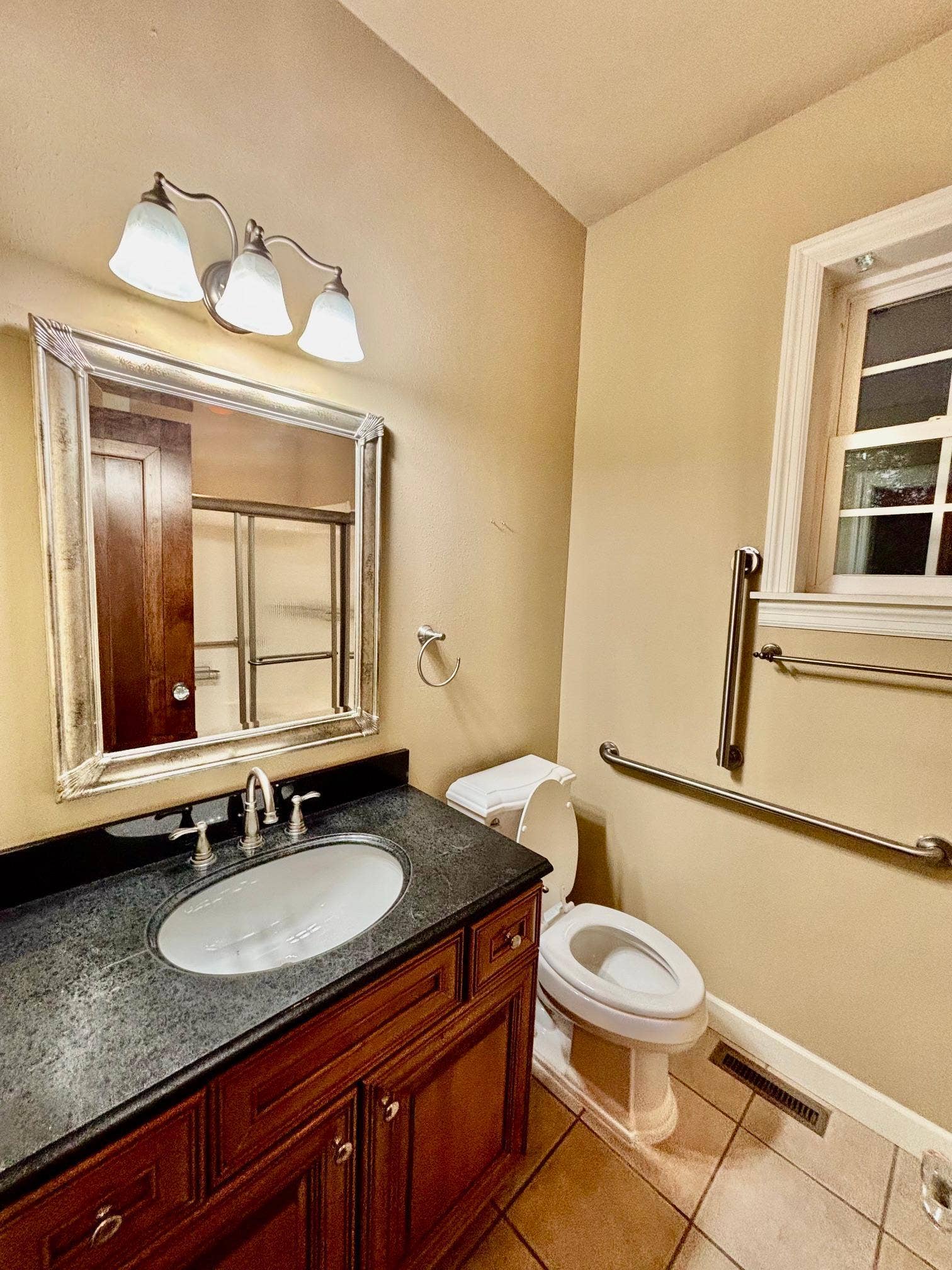 96 Mounds Boulevard, 90, Saint Paul, MN 55106 Main floor 3/4 bath