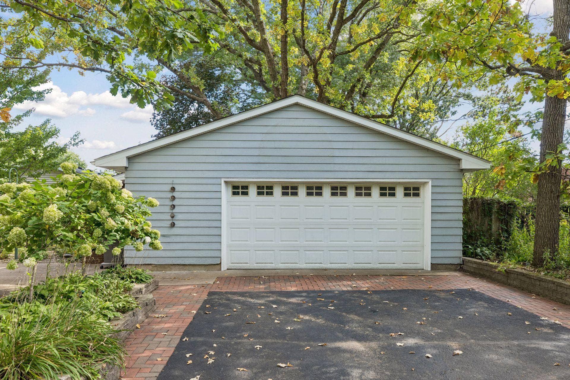 730 County Road B2 W, Roseville, MN 55113 730 County Road B2 W, Roseville, MN 55113