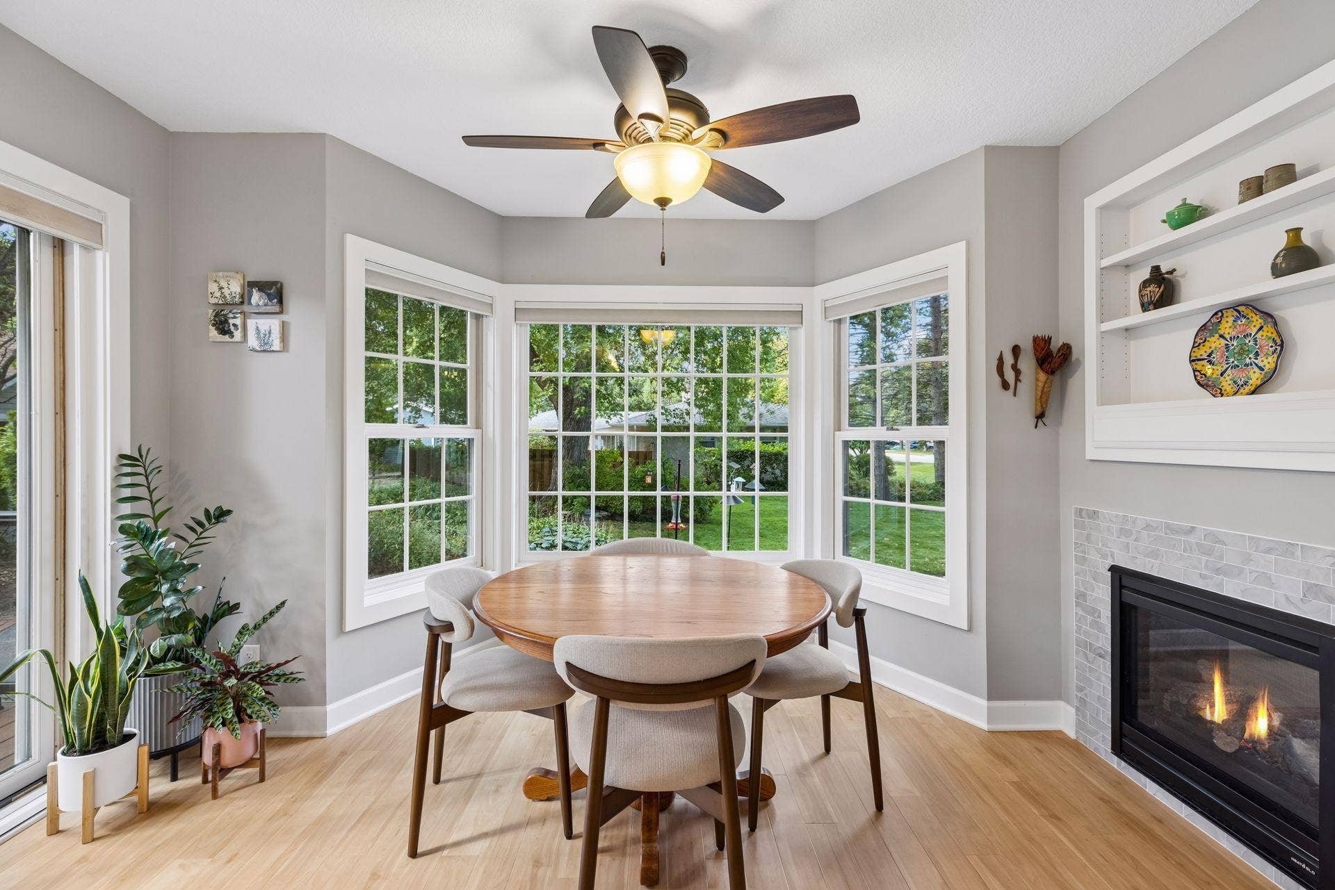 730 County Road B2 W, Roseville, MN 55113 730 County Road B2 W, Roseville, MN 55113