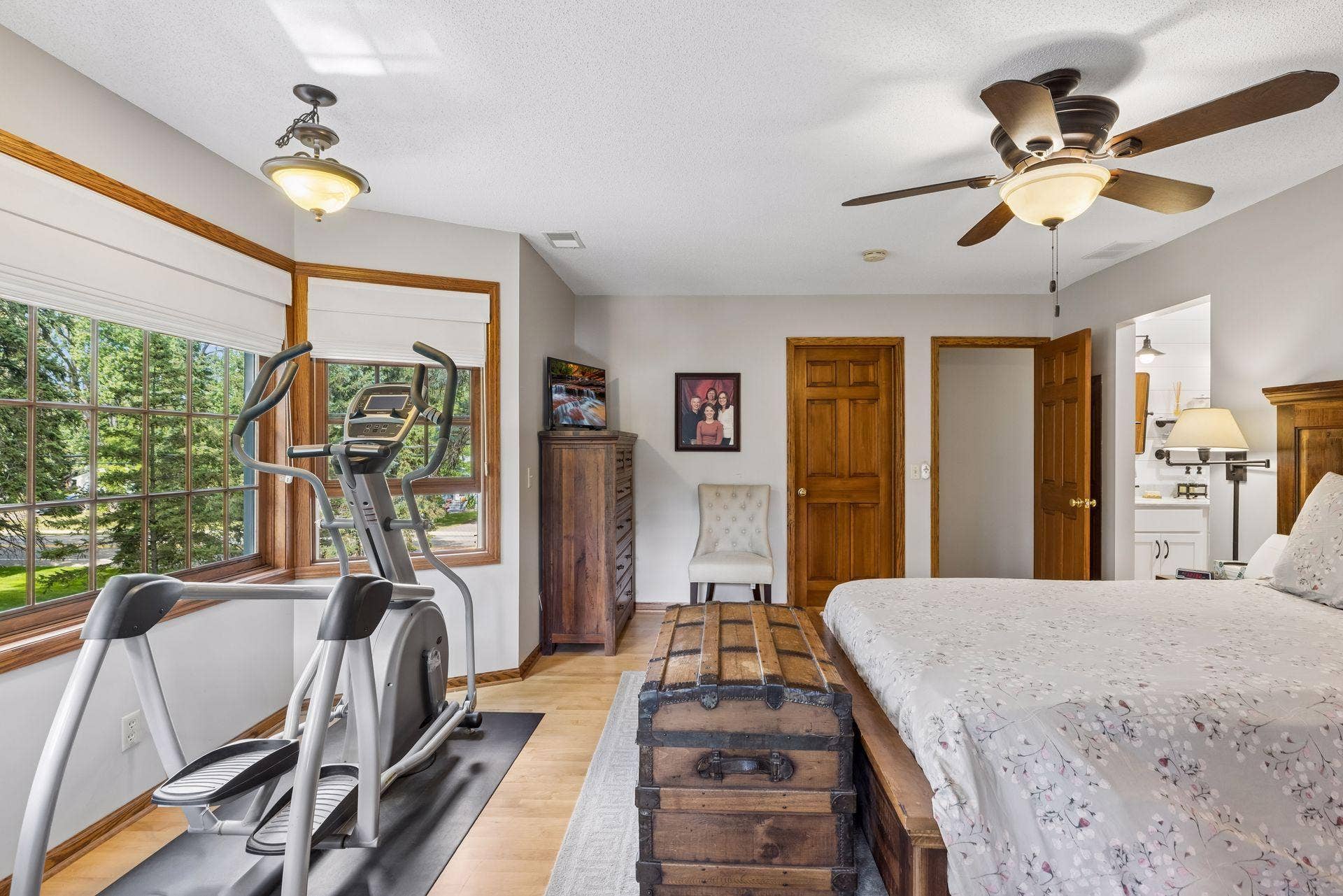 730 County Road B2 W, Roseville, MN 55113 730 County Road B2 W, Roseville, MN 55113