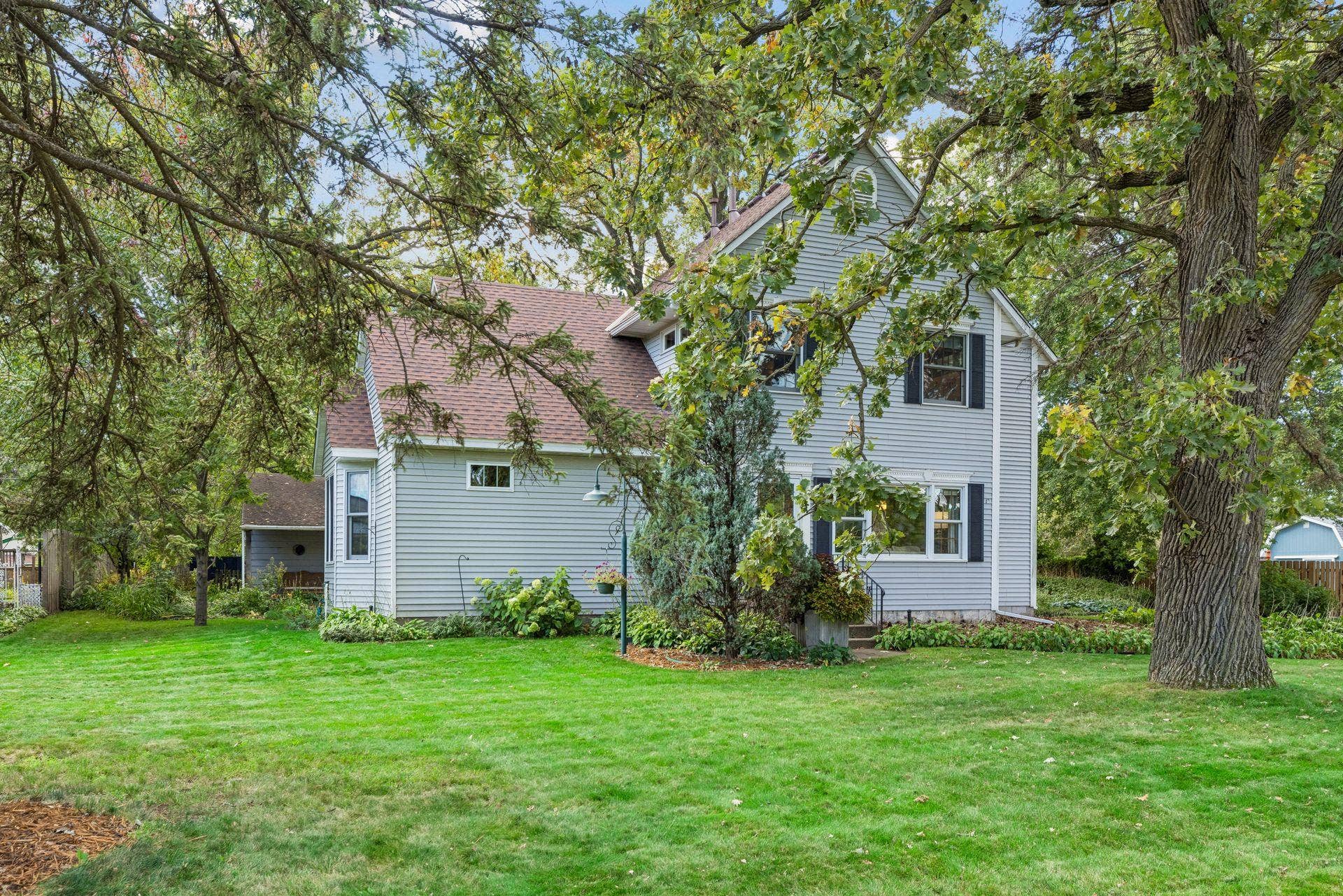 730 County Road B2 W, Roseville, MN 55113 730 County Road B2 W, Roseville, MN 55113