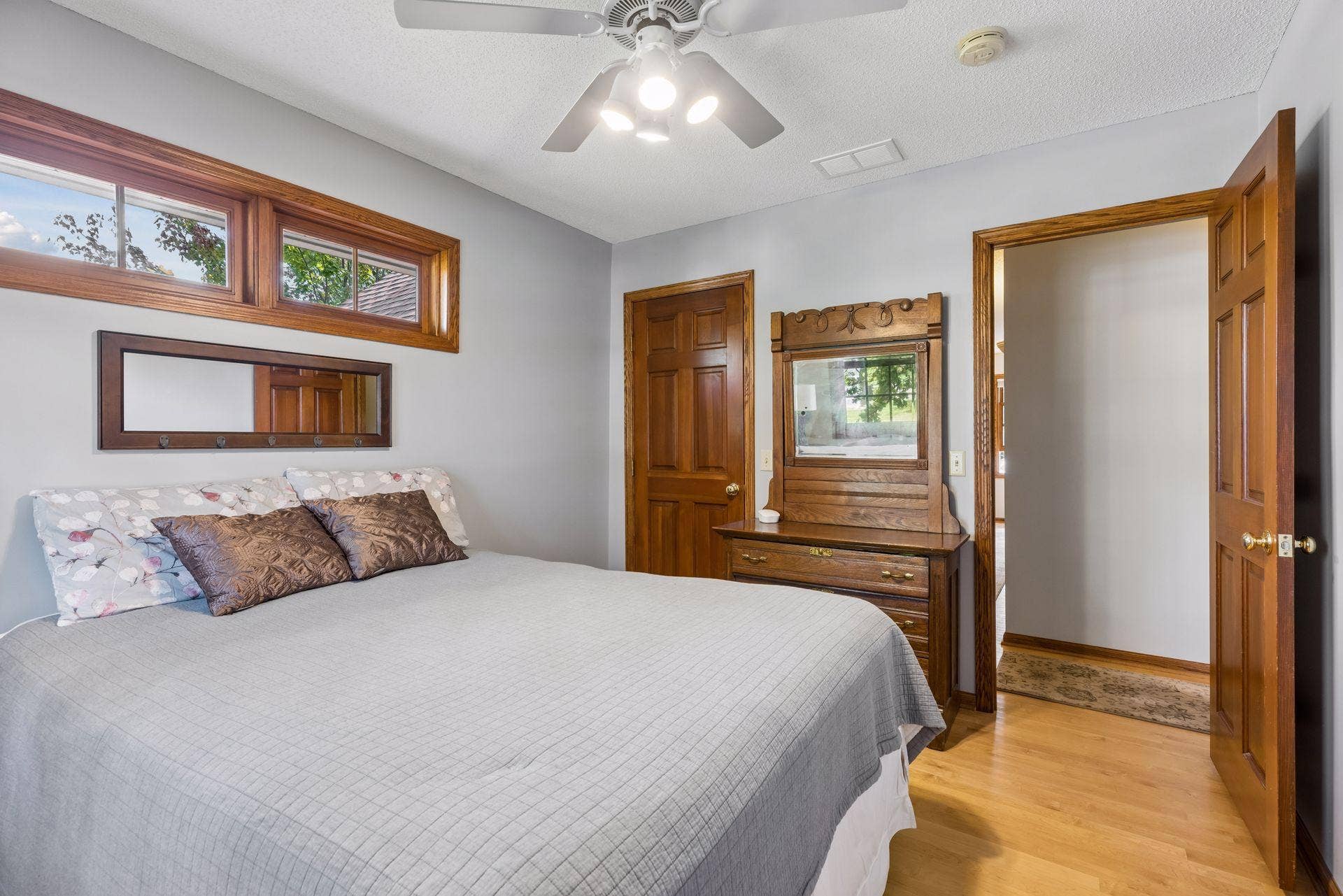 730 County Road B2 W, Roseville, MN 55113 Bedroom 2