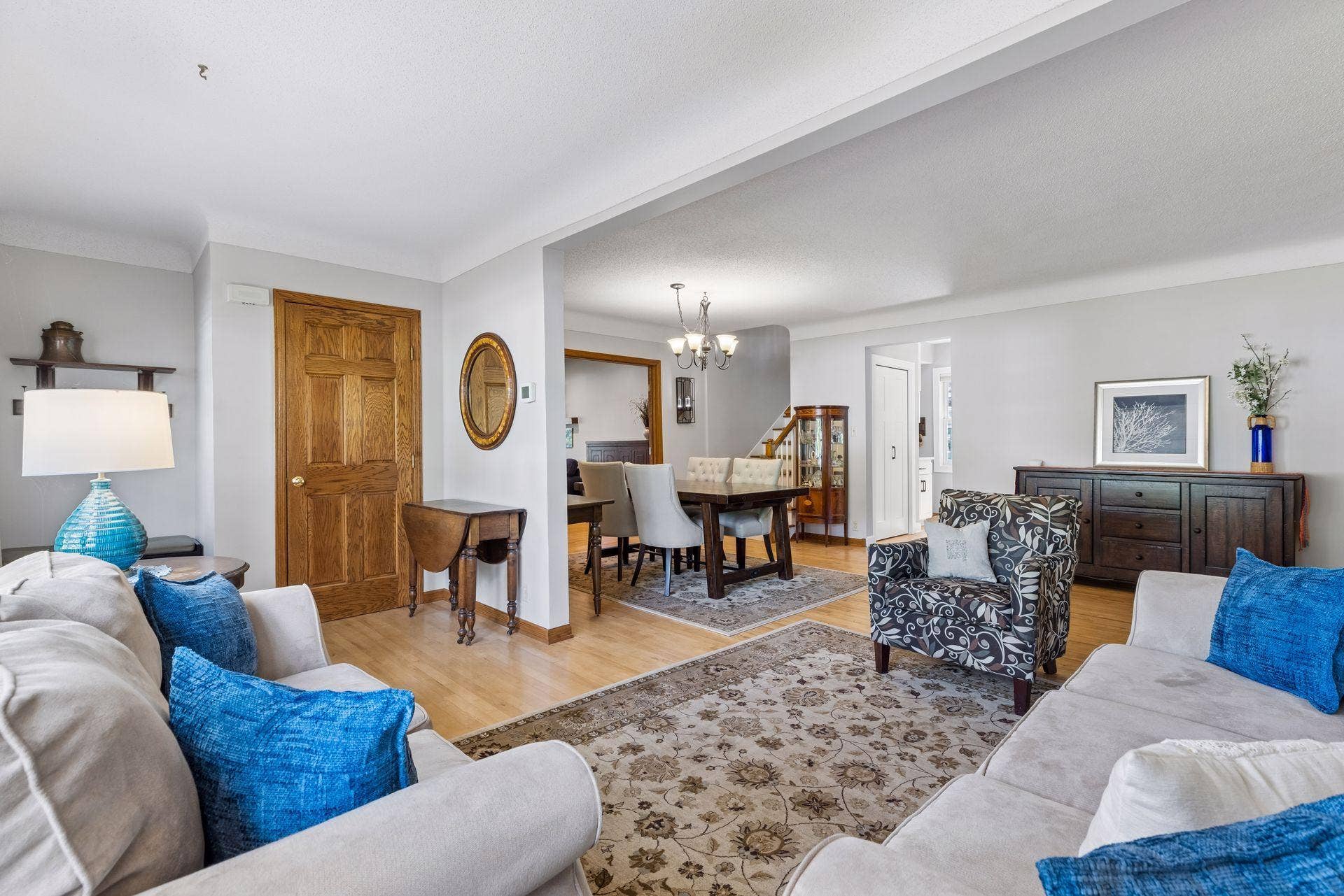 730 County Road B2 W, Roseville, MN 55113 730 County Road B2 W, Roseville, MN 55113