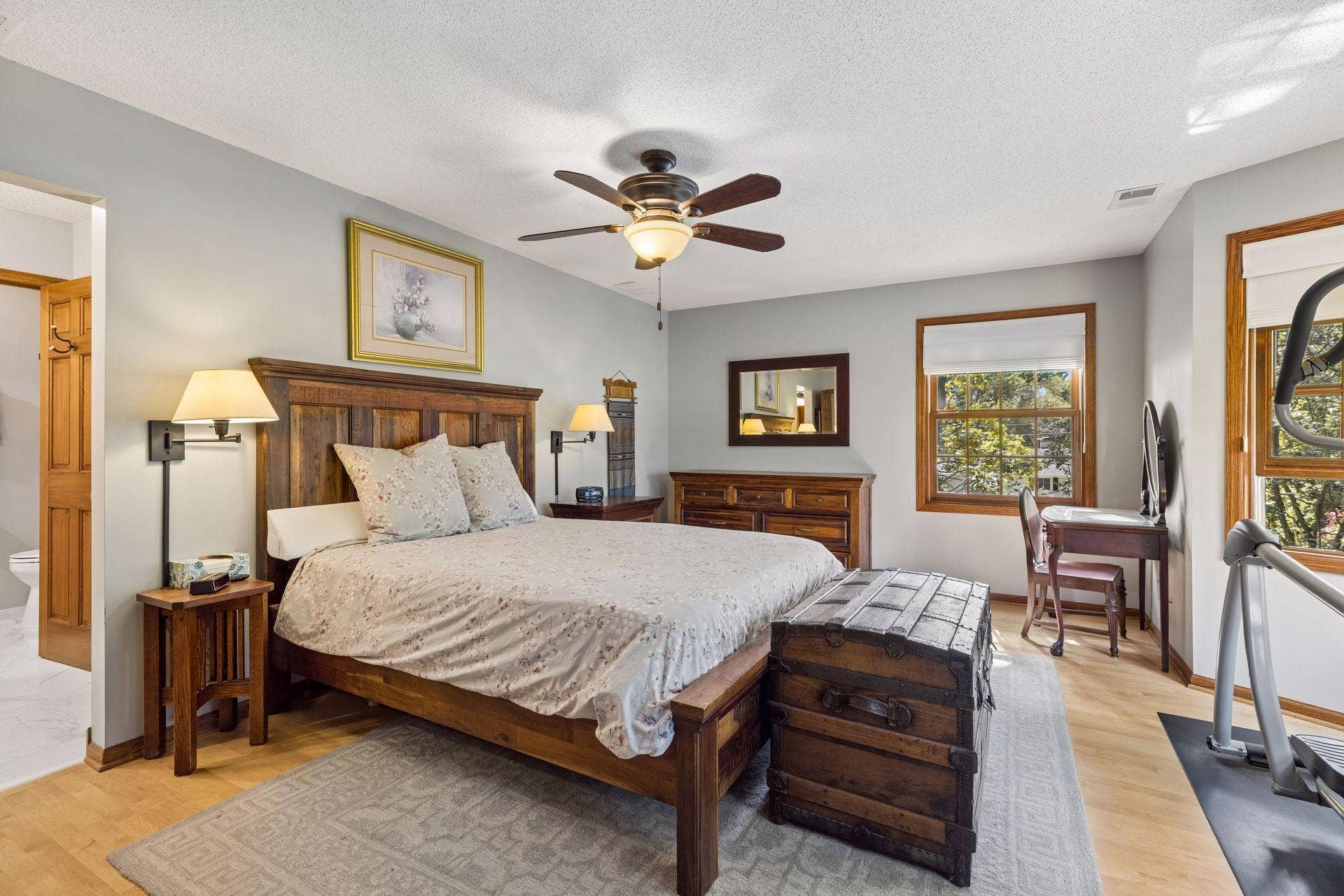 730 County Road B2 W, Roseville, MN 55113 Primary Suite