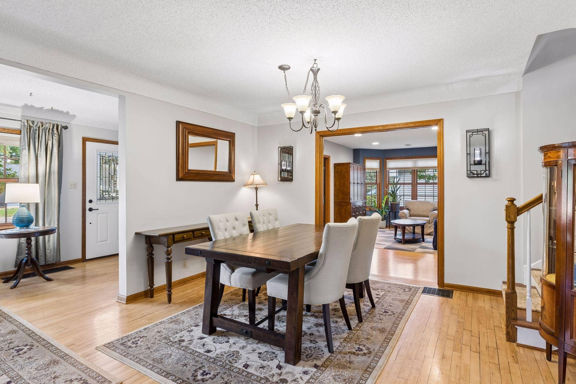 730 County Road B2 W, Roseville, MN 55113 730 County Road B2 W, Roseville, MN 55113