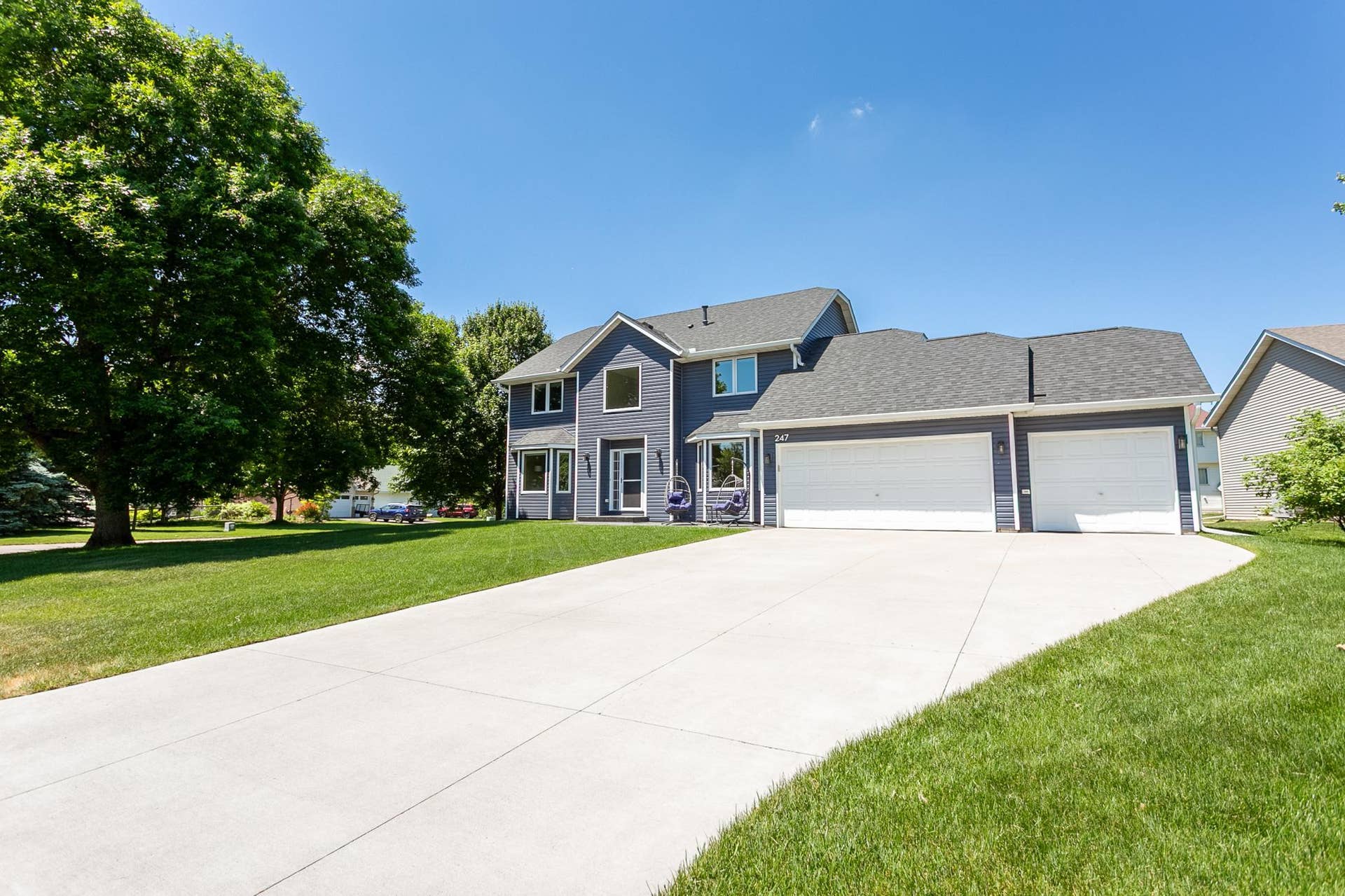 247 Pendryn Hill Circle, Woodbury, MN 55125 247 Pendryn Hill Circle, Woodbury, MN 55125