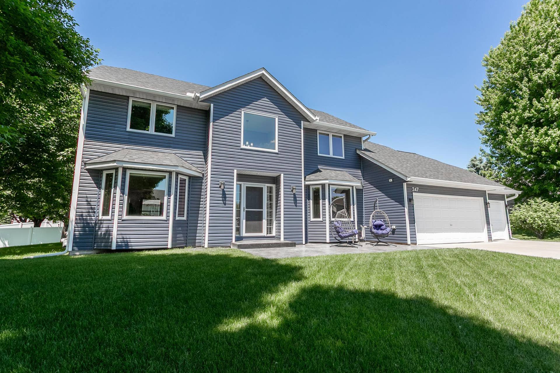 247 Pendryn Hill Circle, Woodbury, MN 55125 247 Pendryn Hill Circle, Woodbury, MN 55125