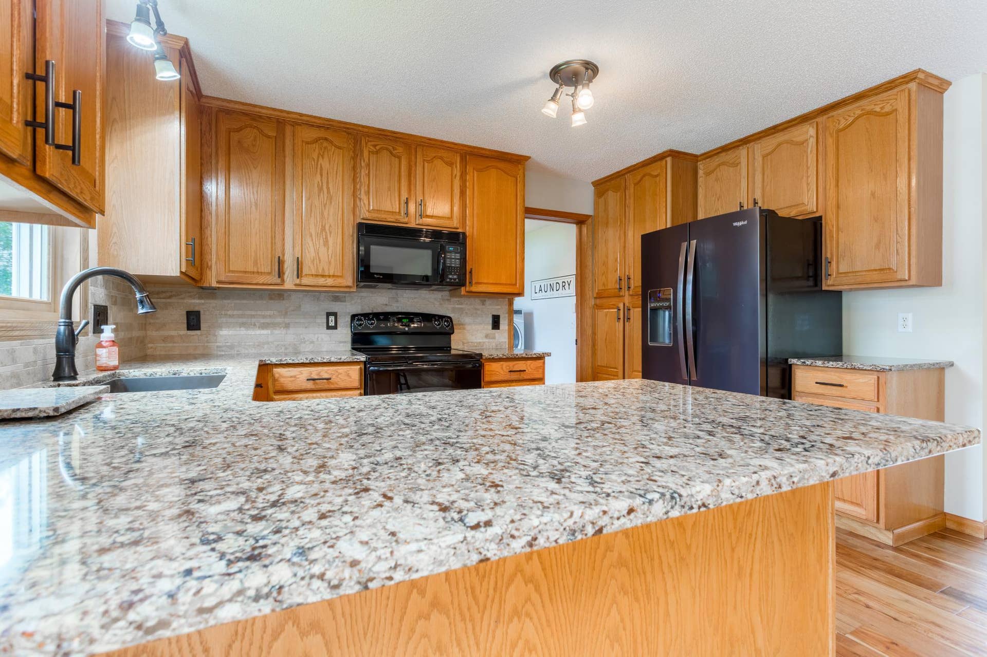 247 Pendryn Hill Circle, Woodbury, MN 55125 011.jpg