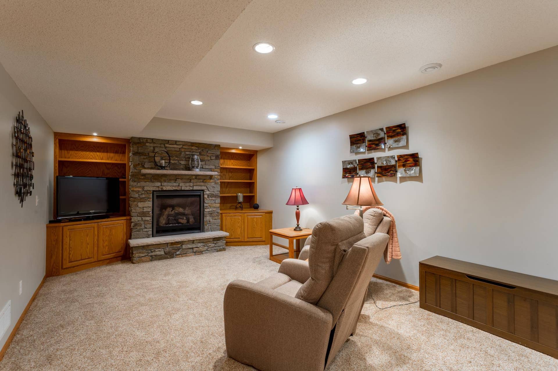 247 Pendryn Hill Circle, Woodbury, MN 55125 247 Pendryn Hill Circle, Woodbury, MN 55125