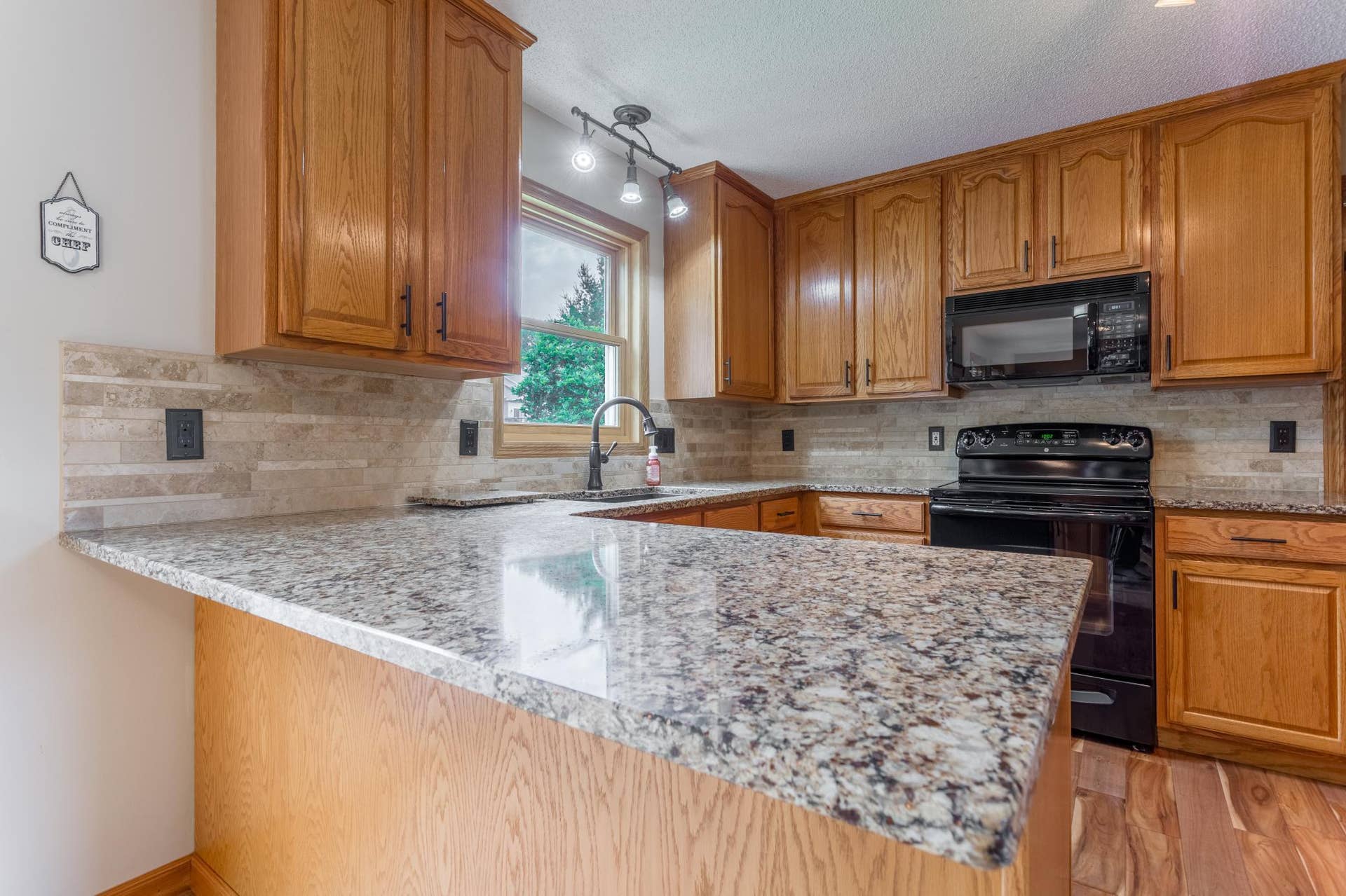 247 Pendryn Hill Circle, Woodbury, MN 55125 010.jpg