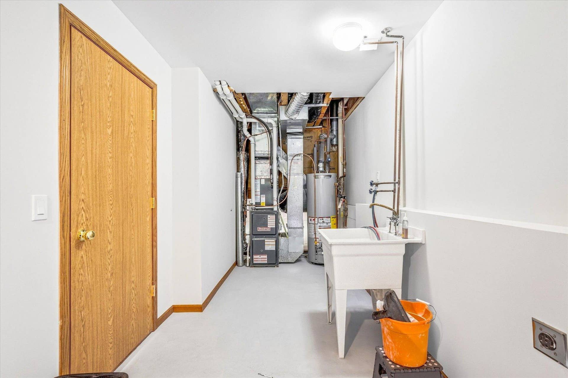 36-Parkview Ln S-31.jpg