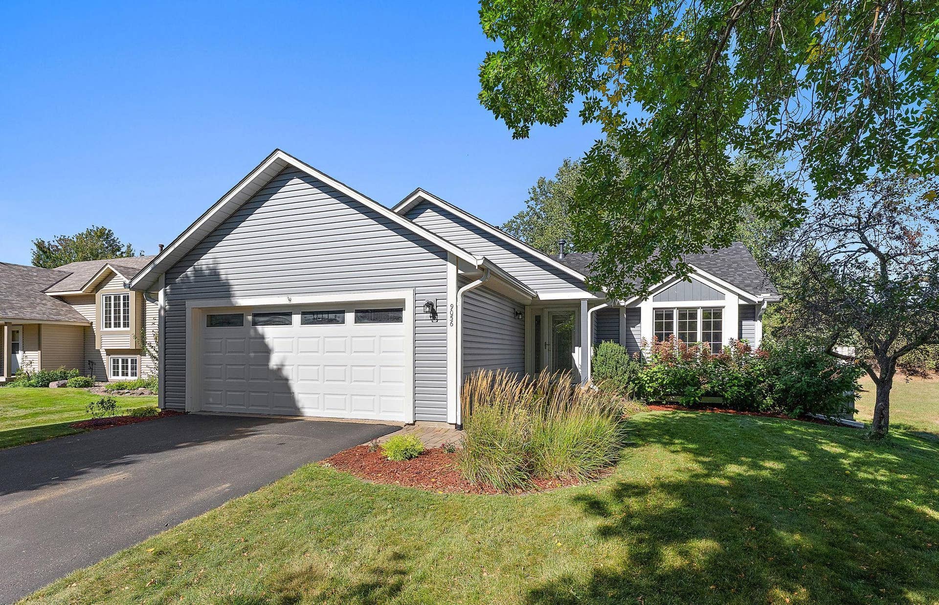9056 Sequoia Road, Woodbury, MN 55125 9056 Sequoia Road, Woodbury, MN 55125