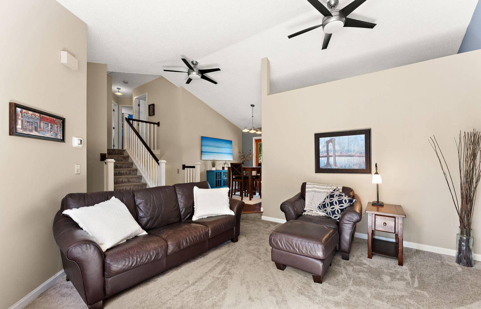 9056 Sequoia Road, Woodbury, MN 55125 9056 Sequoia Road, Woodbury, MN 55125