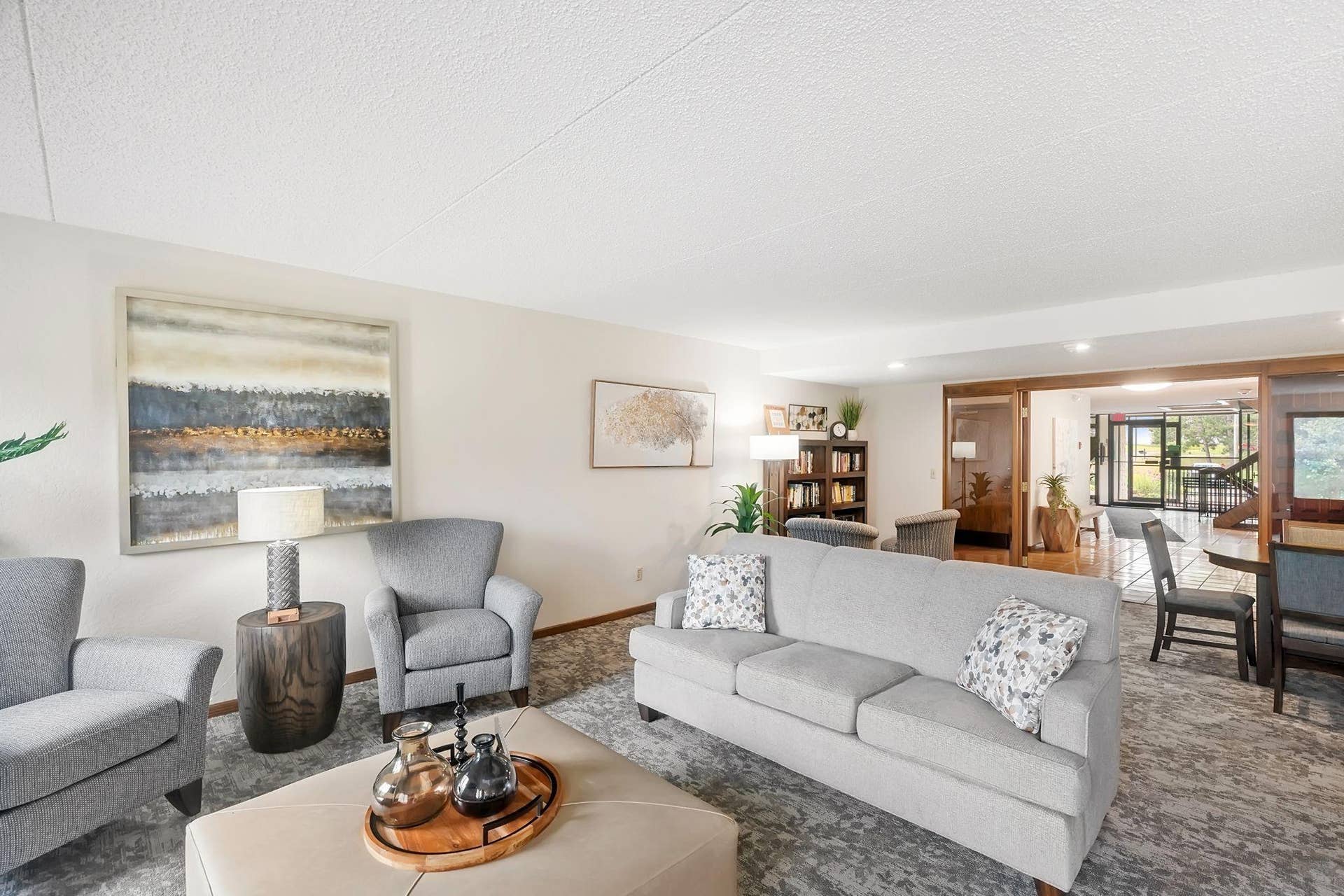 2445 Londin Lane E, #202, Maplewood, MN 55119 18_04.jpg