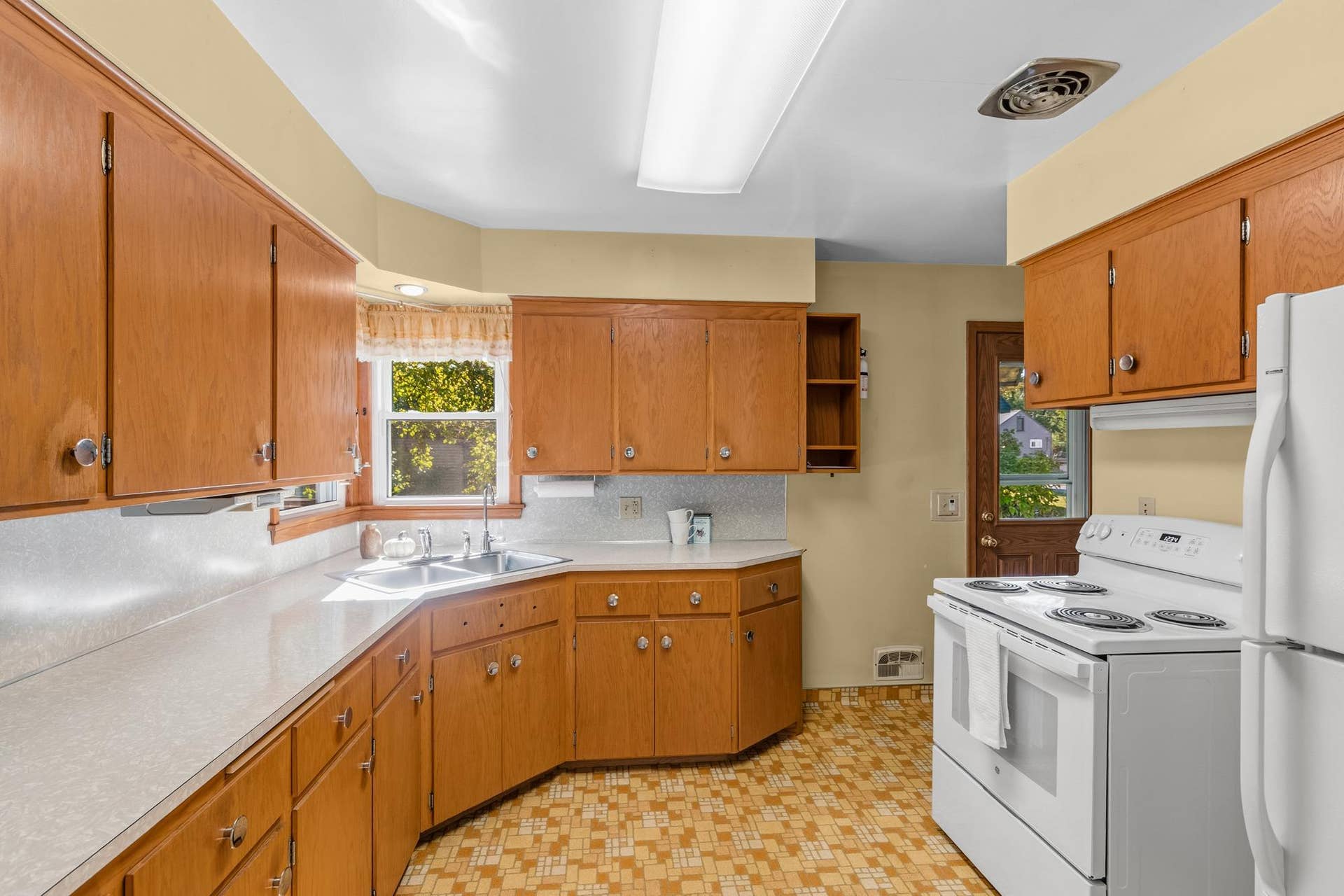 1195 7th Street NW, New Brighton, MN 55112 7th.St (17).jpg