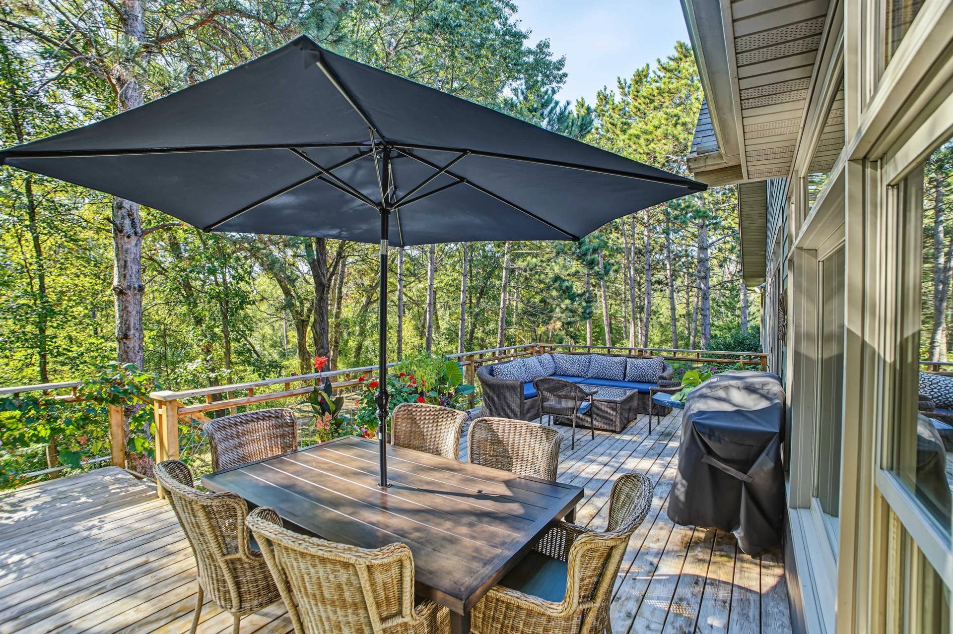 4844 Pinecroft Court N, Stillwater, MN 55082 4844 Pinecroft Court N, Stillwater, MN 55082