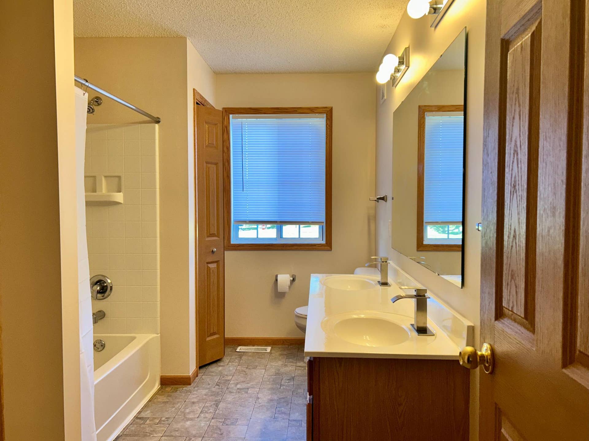 18092 69th Place N, Maple Grove, MN 55311 IMG_4334.jpeg