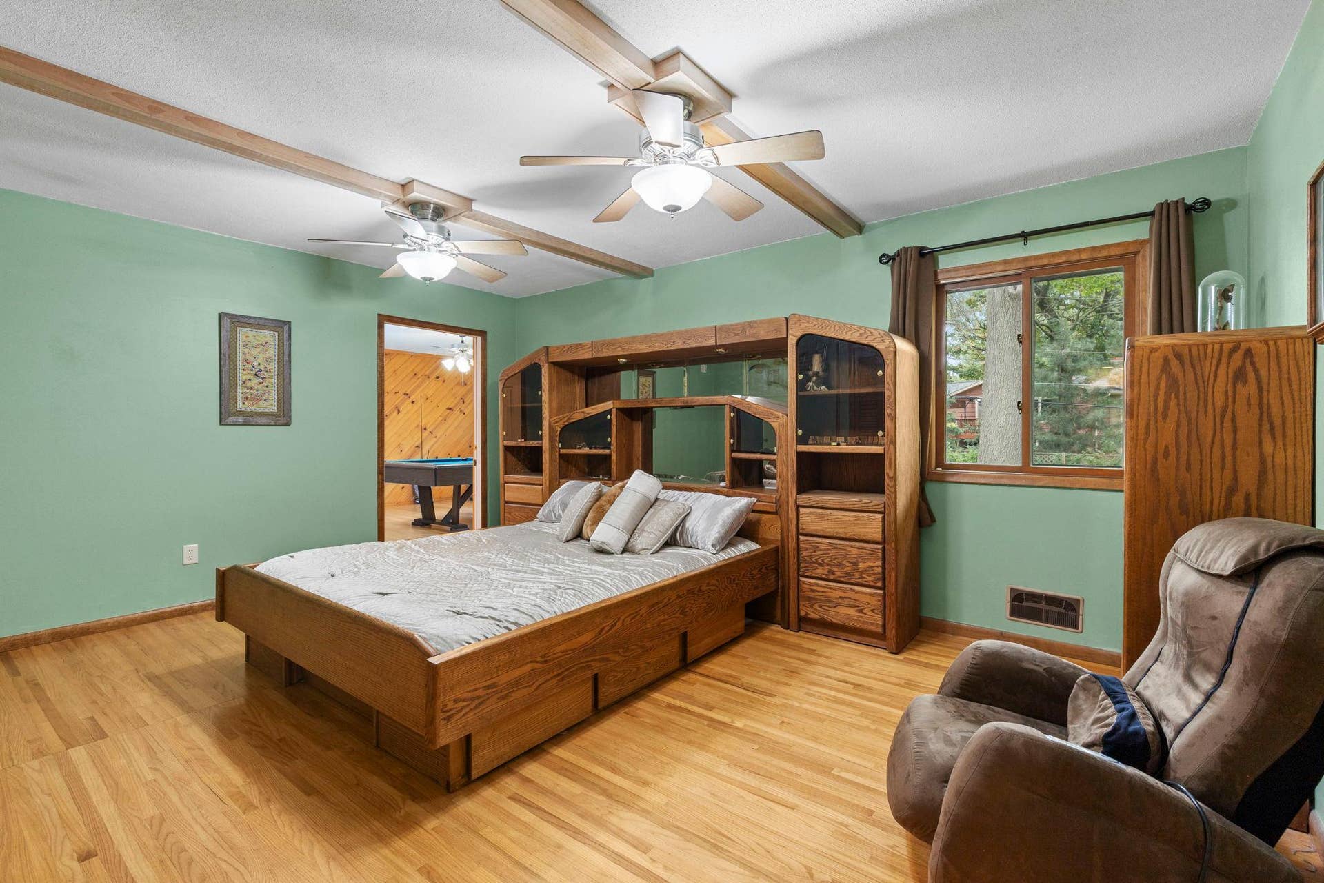 7181 Foxboro Lane, Woodbury, MN 55125