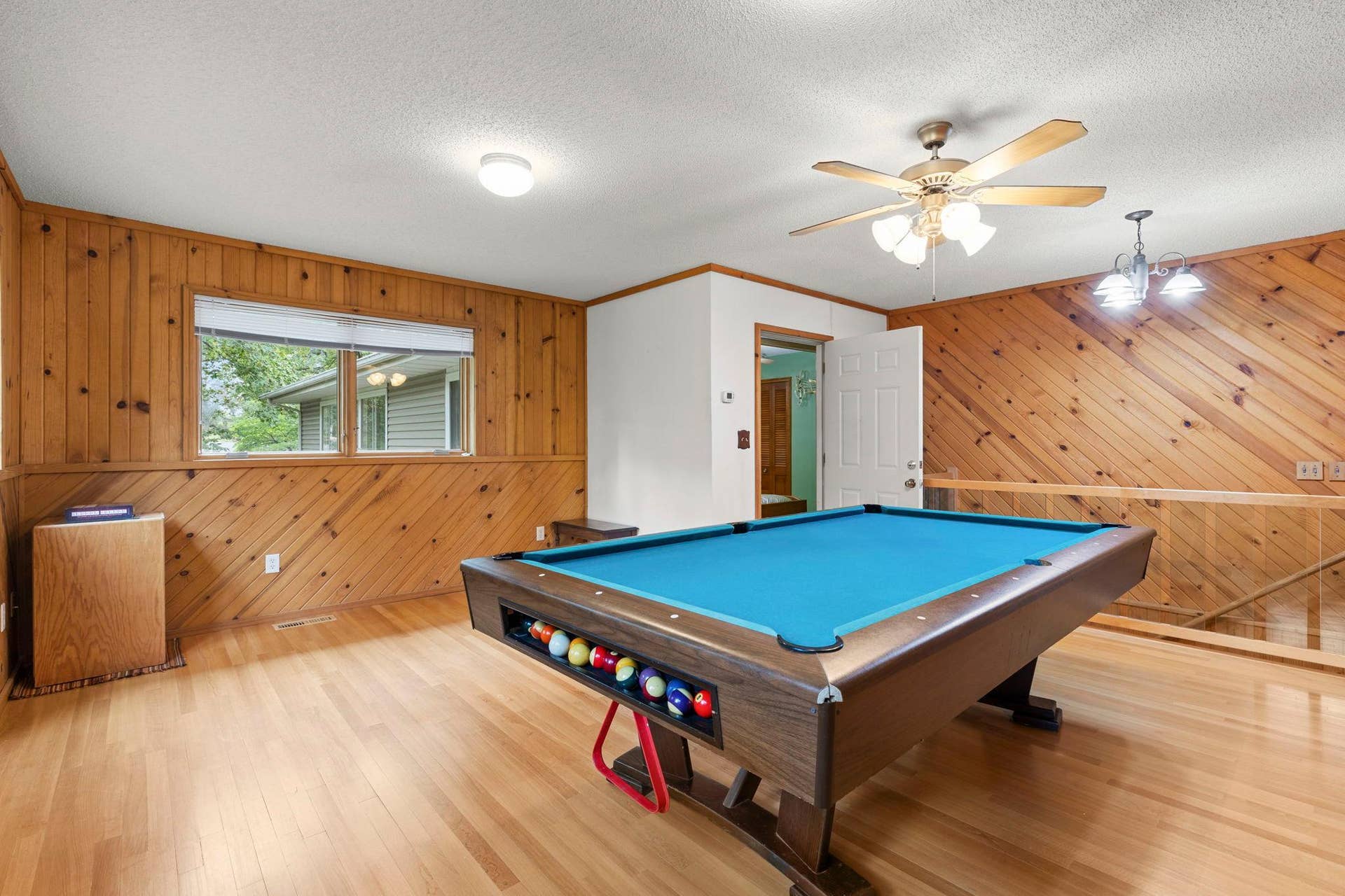 7181 Foxboro Lane, Woodbury, MN 55125