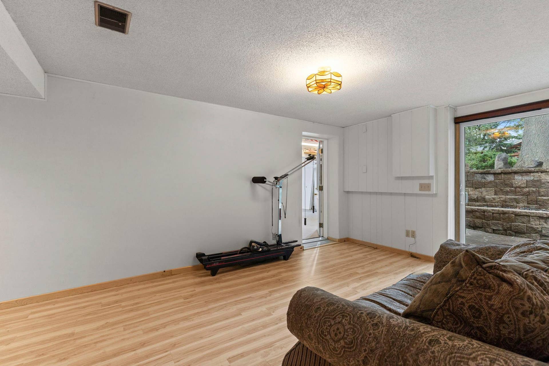 7181 Foxboro Lane, Woodbury, MN 55125