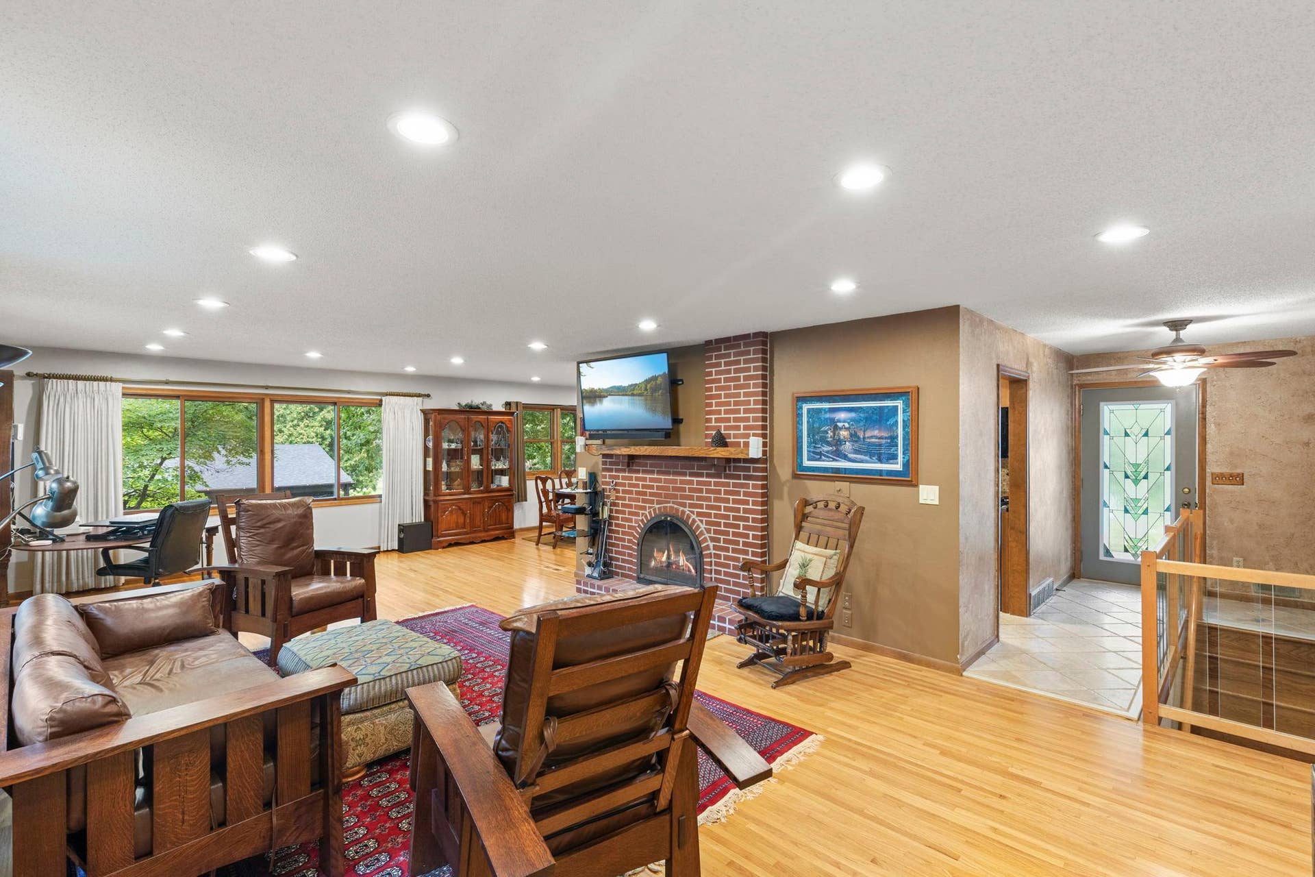 7181 Foxboro Lane, Woodbury, MN 55125