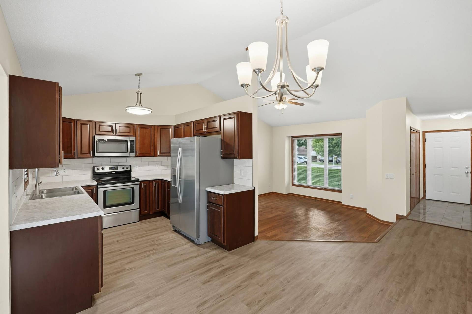 9179 Janero Avenue S, Cottage Grove, MN 55016 9179 Janero Avenue S, Cottage Grove, MN 55016