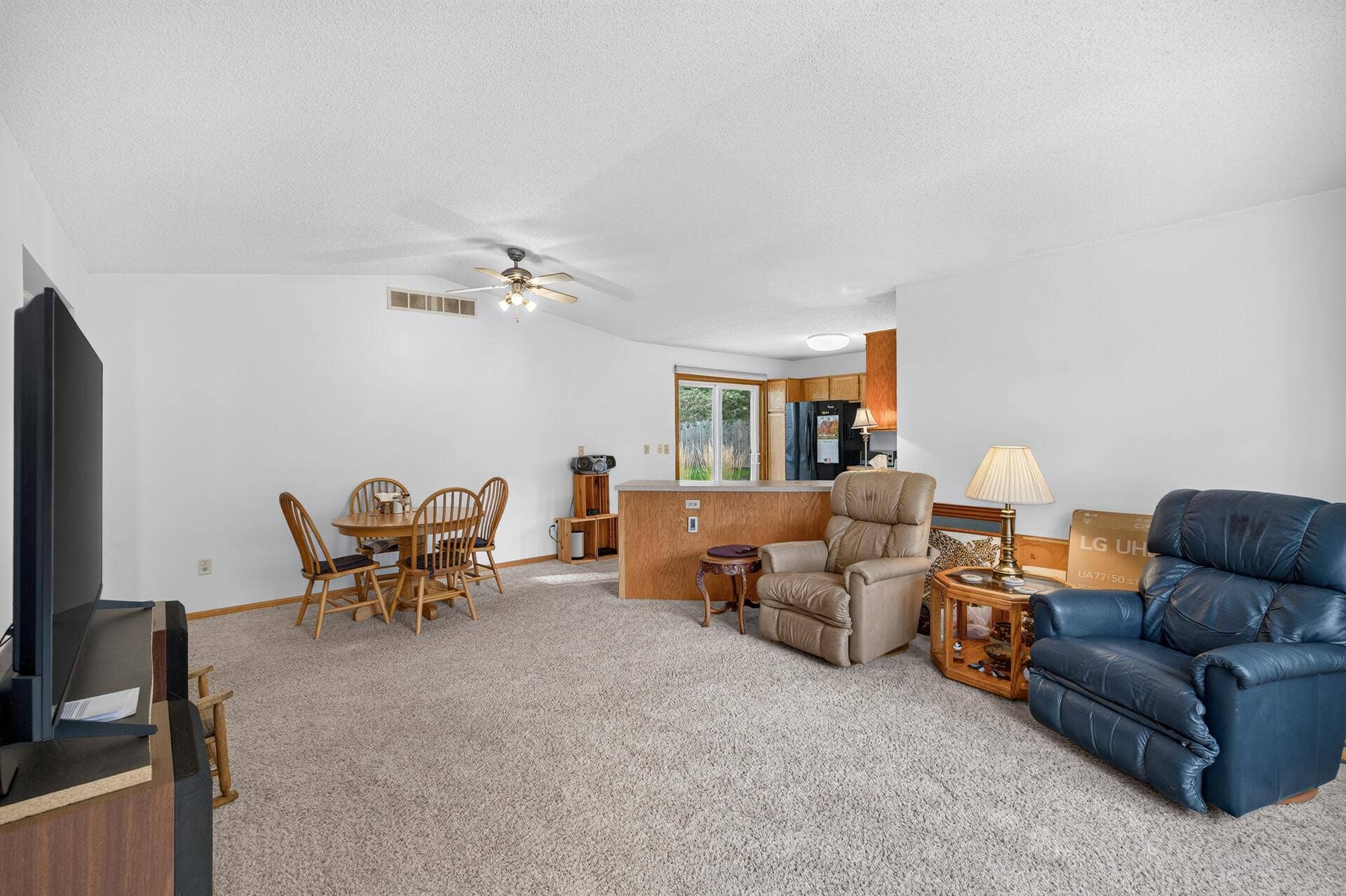 11991 Yellow Pine Street NW, Coon Rapids, MN 55448 11991 Yellow Pine Street NW, Coon Rapids, MN 55448