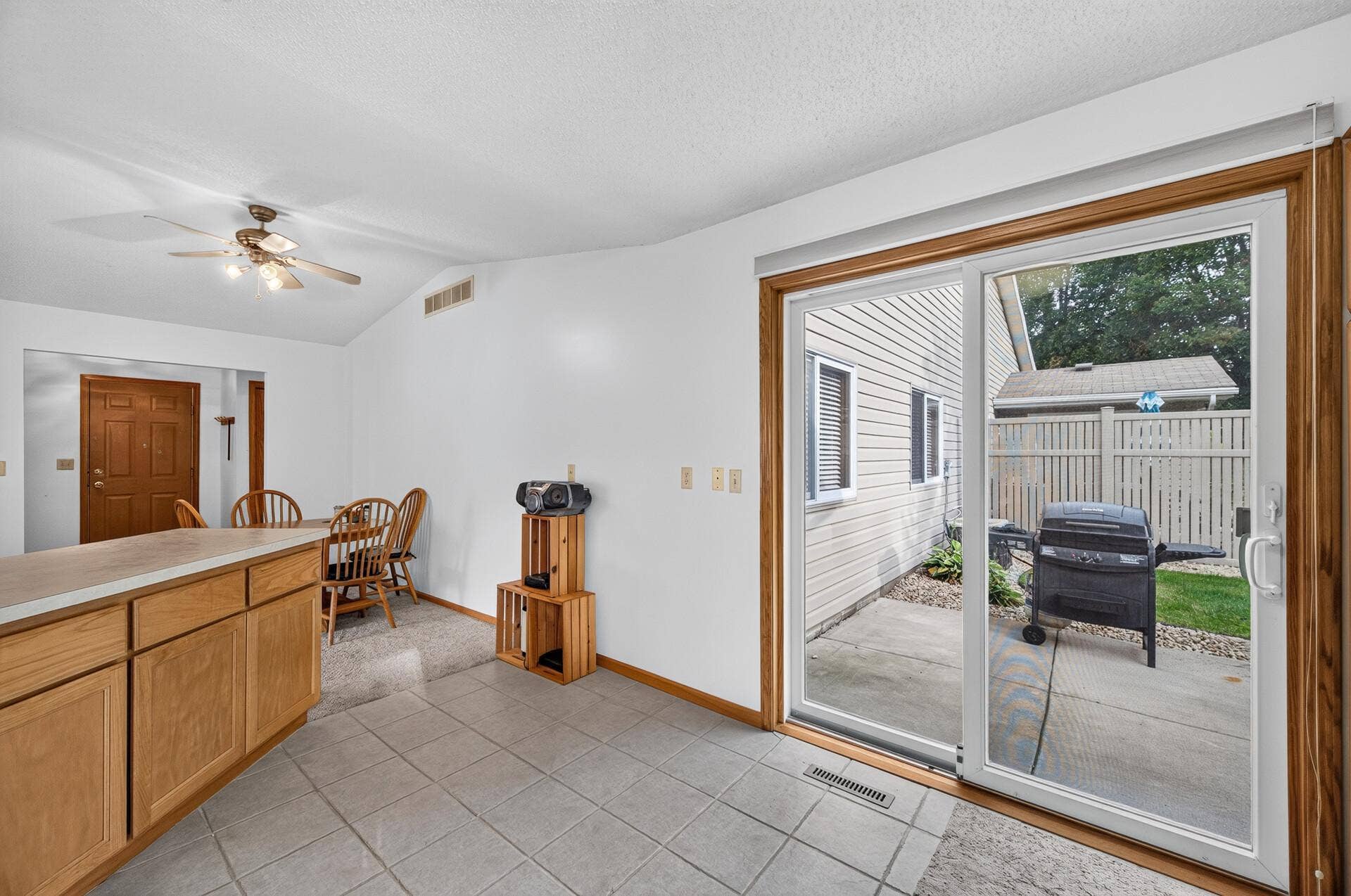 11991 Yellow Pine Street NW, Coon Rapids, MN 55448 11991 Yellow Pine Street NW, Coon Rapids, MN 55448