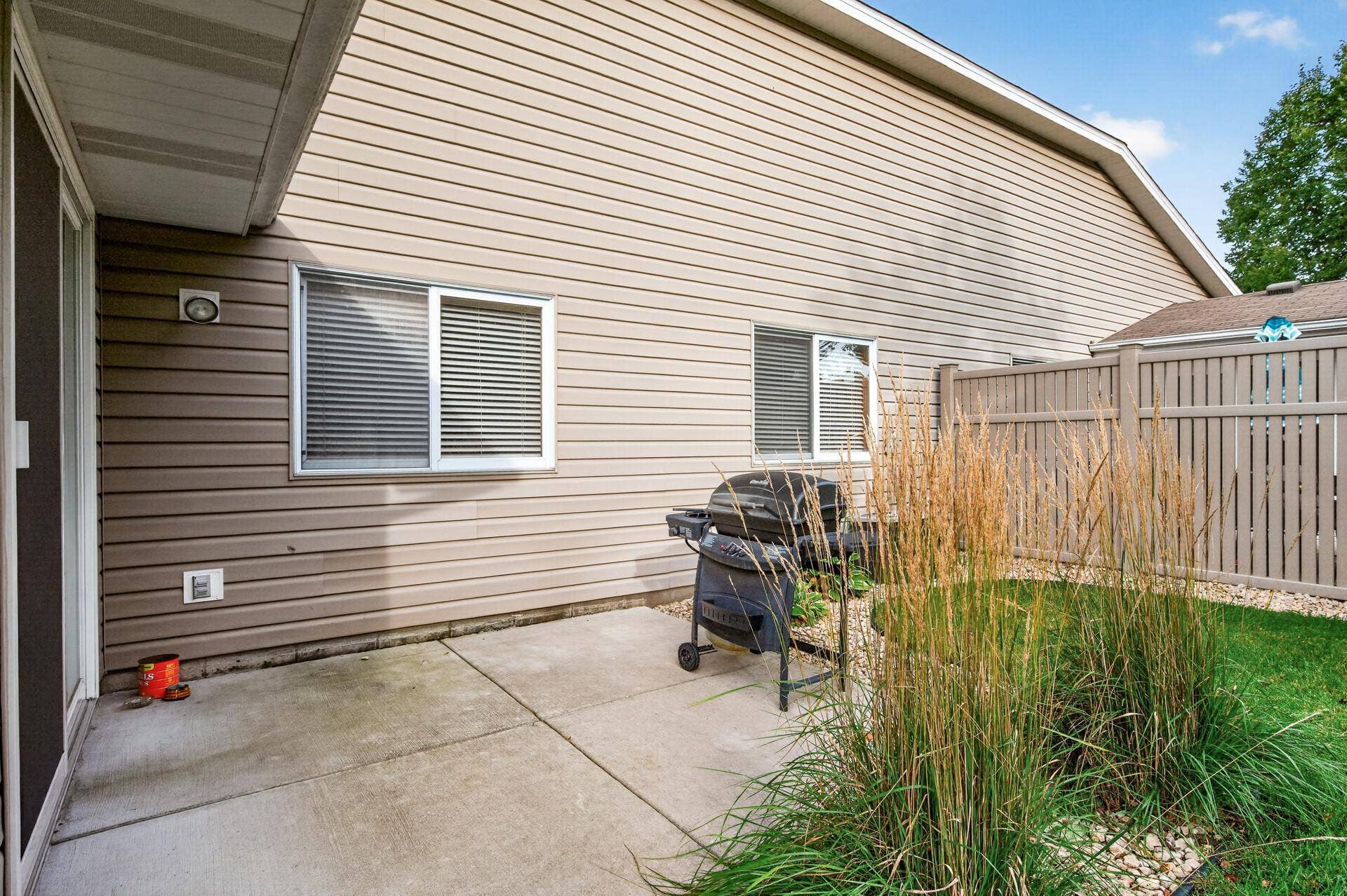 11991 Yellow Pine Street NW, Coon Rapids, MN 55448 11991 Yellow Pine Street NW, Coon Rapids, MN 55448