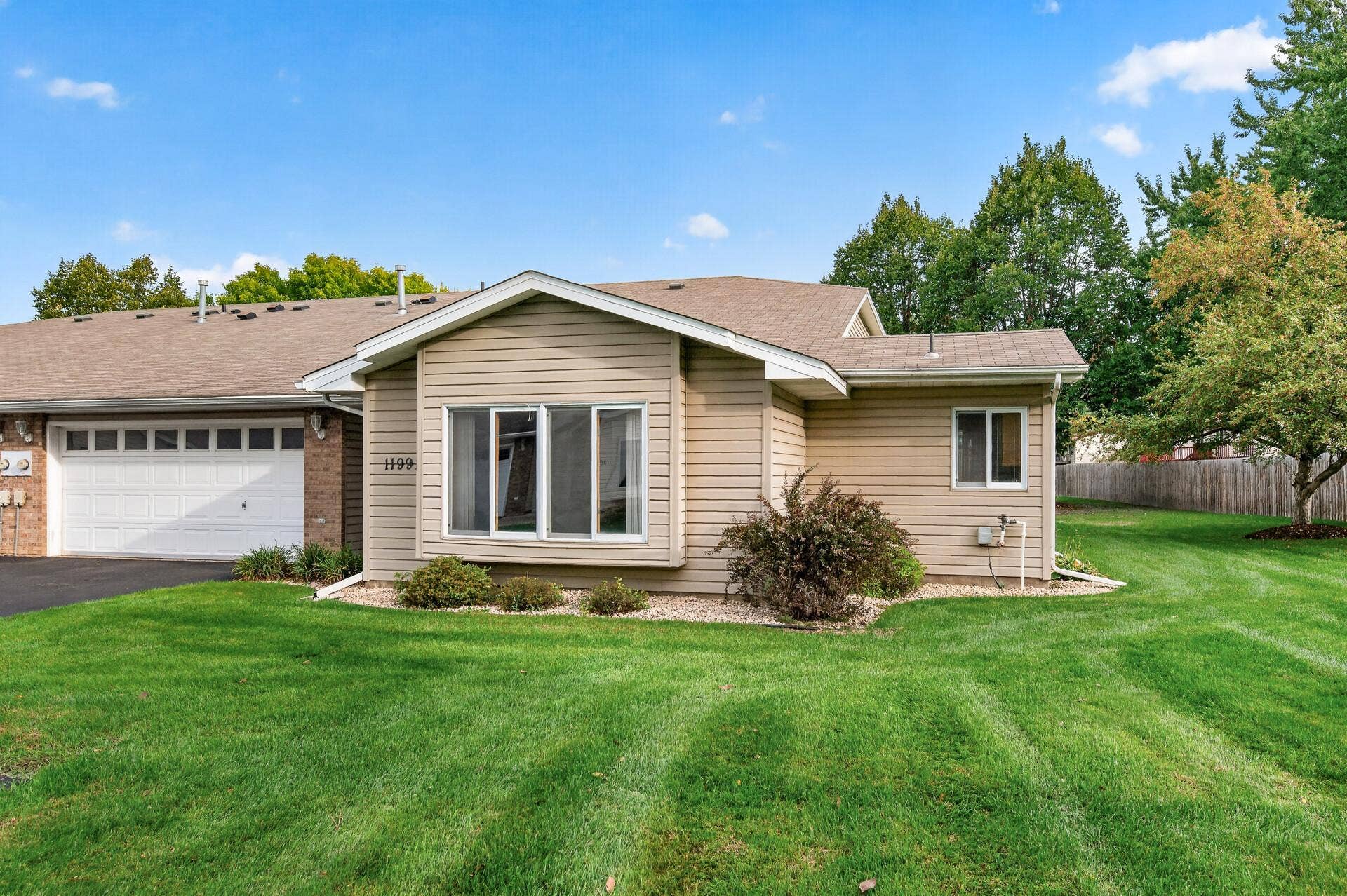 11991 Yellow Pine Street NW, Coon Rapids, MN 55448 11991 Yellow Pine Street NW, Coon Rapids, MN 55448