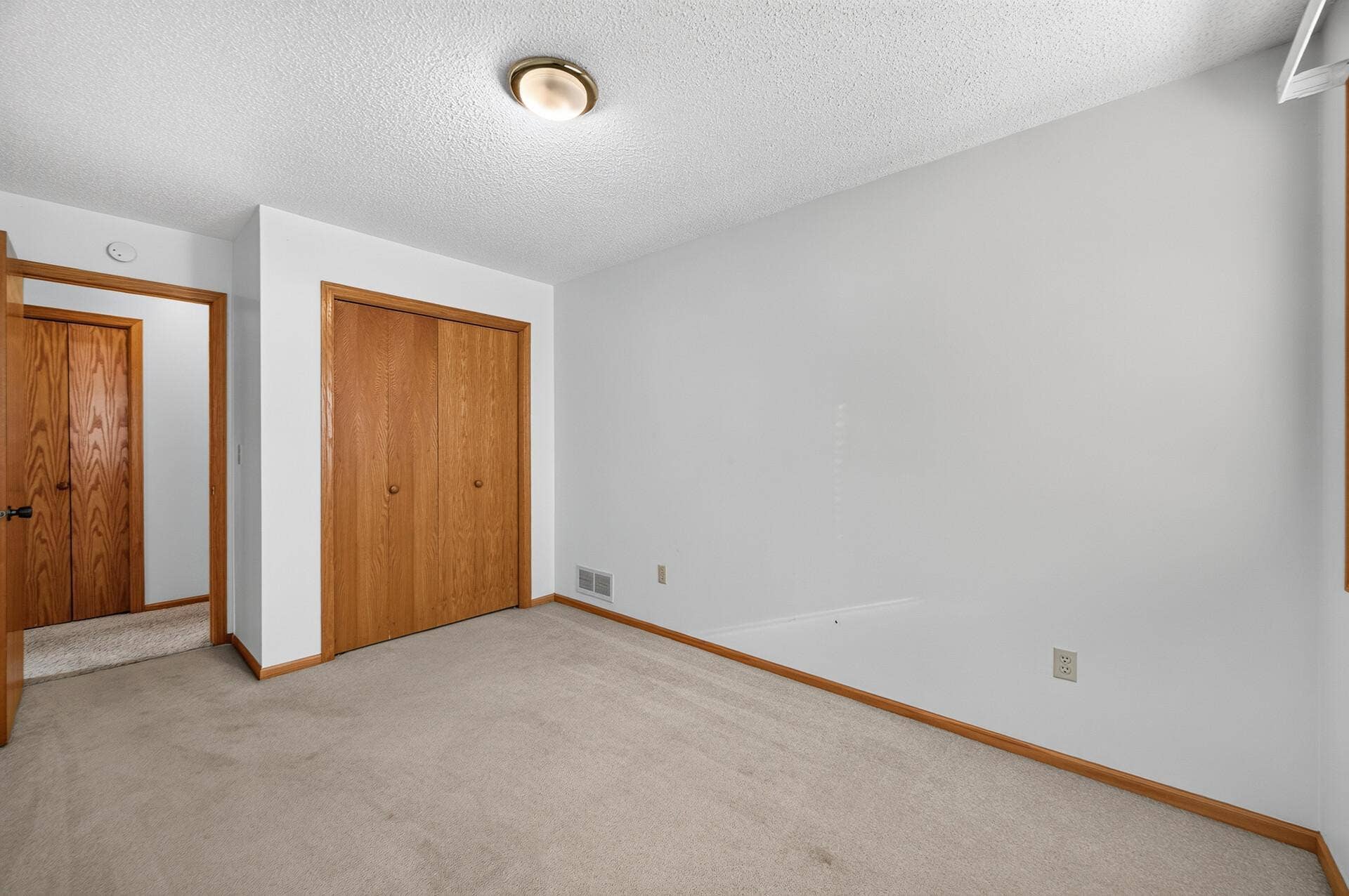 11991 Yellow Pine Street NW, Coon Rapids, MN 55448 11991 Yellow Pine Street NW, Coon Rapids, MN 55448