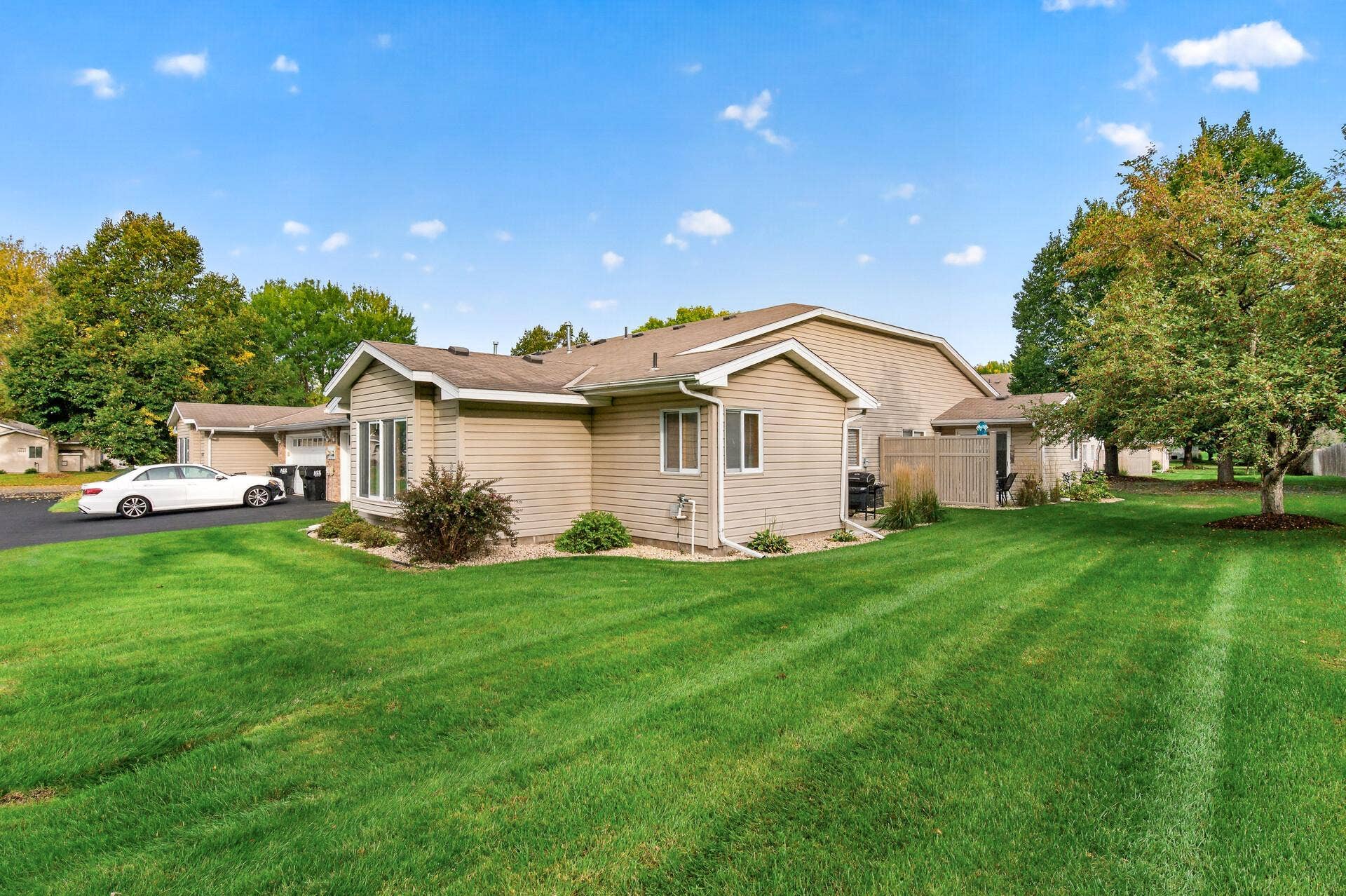 11991 Yellow Pine Street NW, Coon Rapids, MN 55448 11991 Yellow Pine Street NW, Coon Rapids, MN 55448