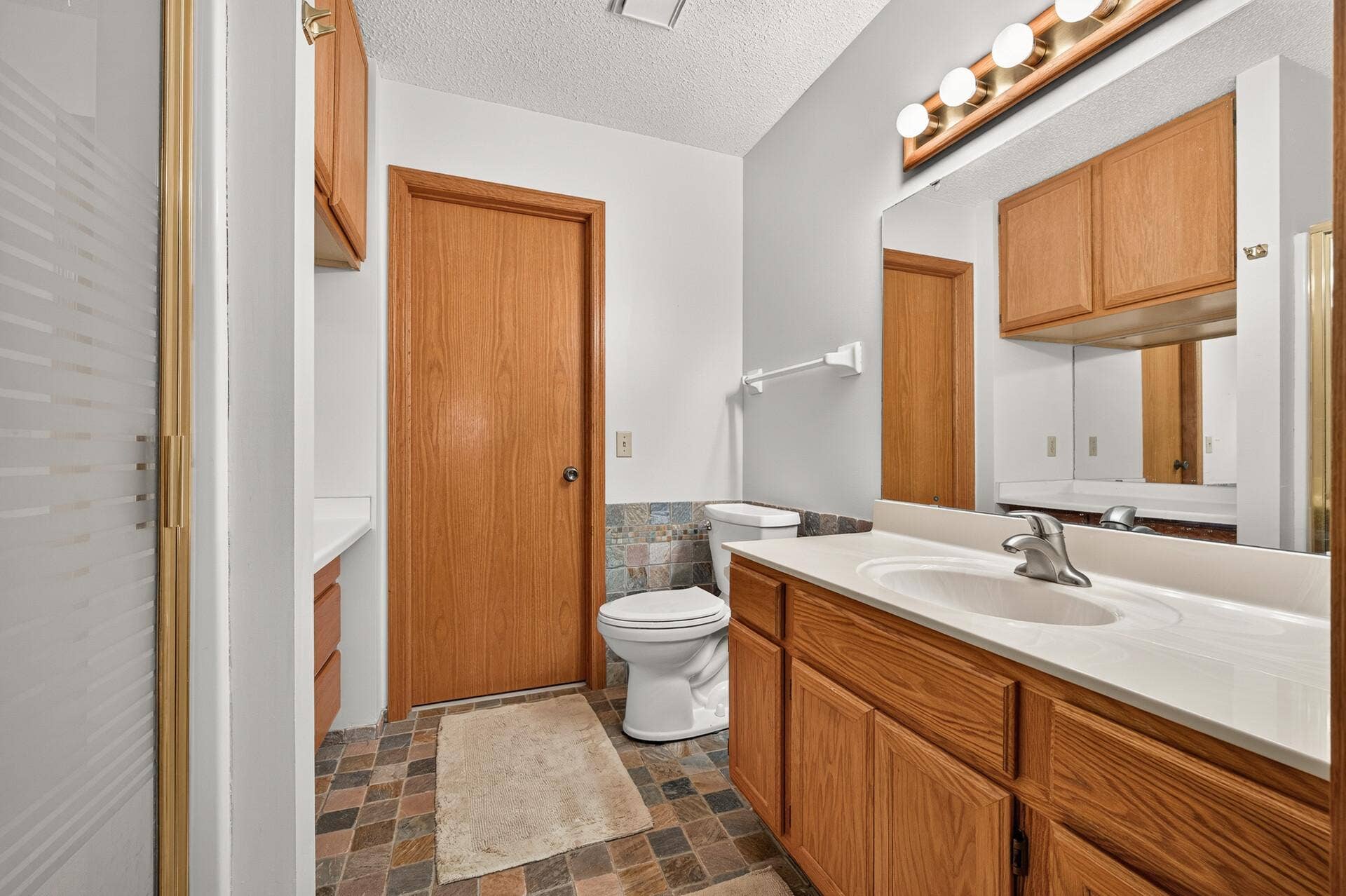 11991 Yellow Pine Street NW, Coon Rapids, MN 55448 11991 Yellow Pine Street NW, Coon Rapids, MN 55448