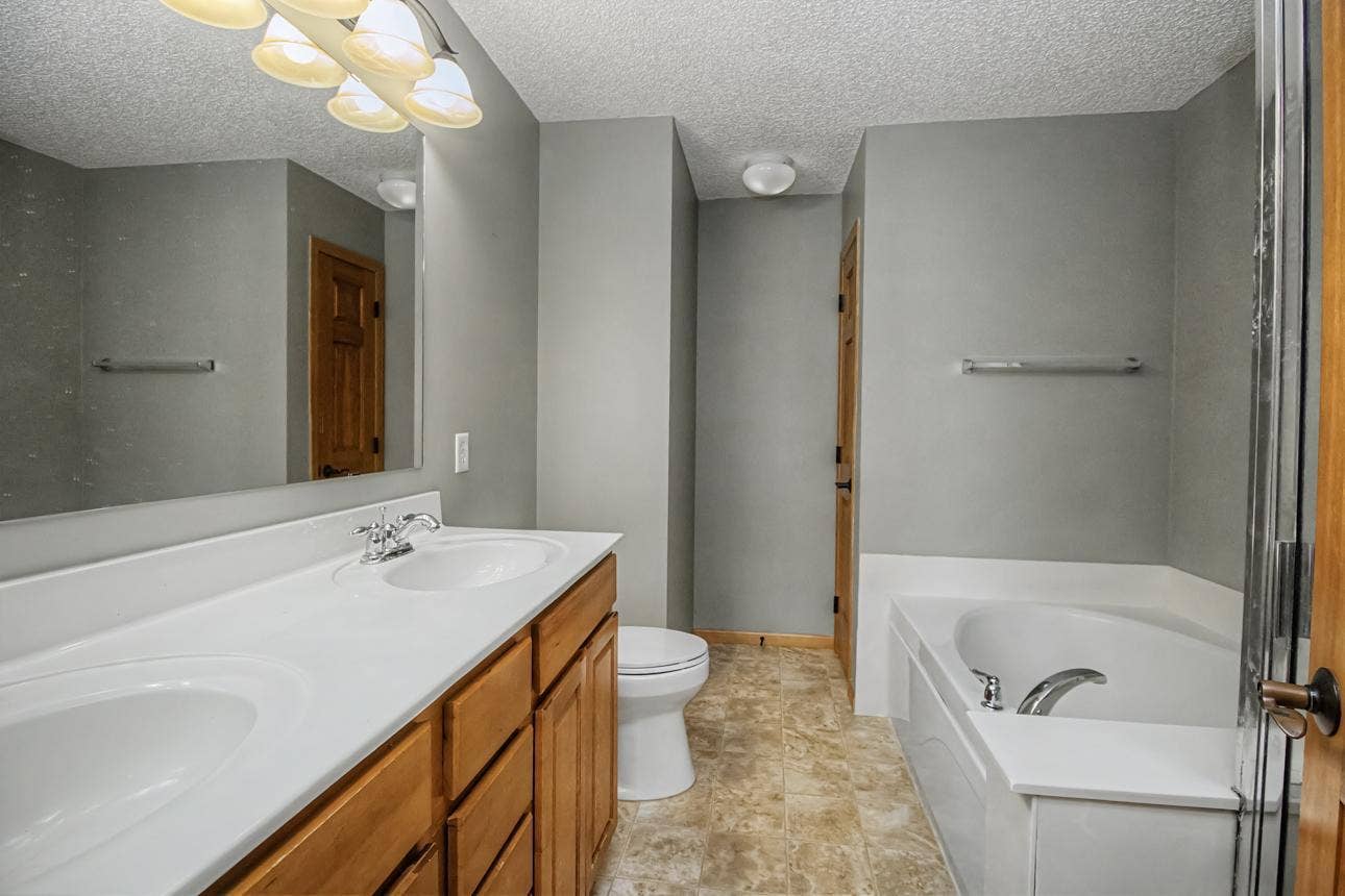 3721 Hazel Trail, #A, Woodbury, MN 55129