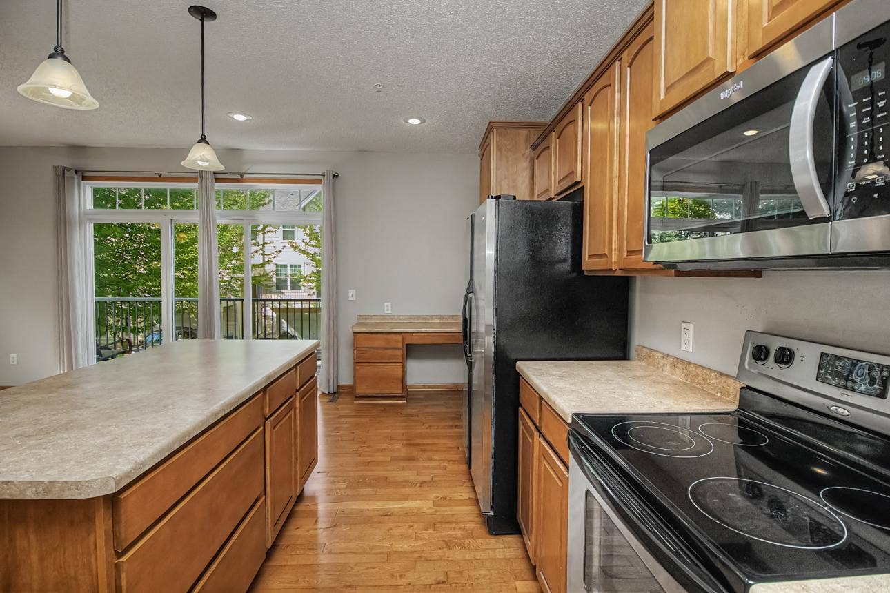3721 Hazel Trail, #A, Woodbury, MN 55129
