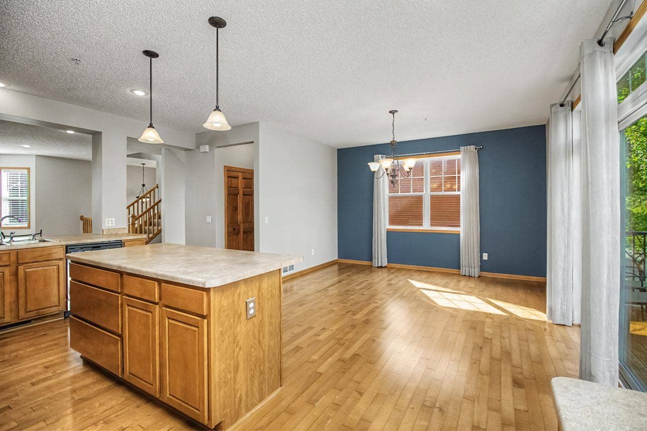 3721 Hazel Trail, #A, Woodbury, MN 55129