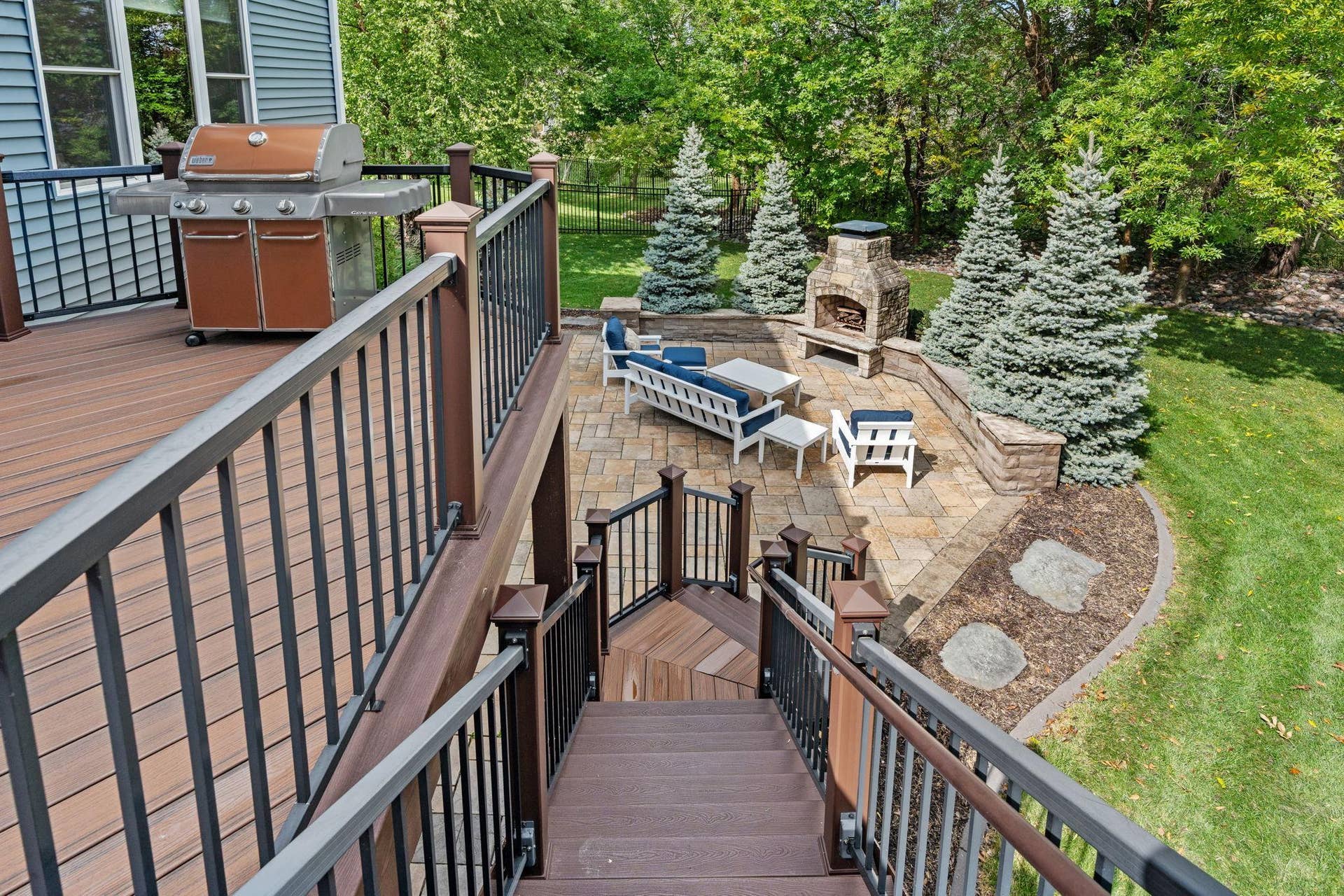 17550 73rd Avenue N, Maple Grove, MN 55311 Step outside and enjoy an outdoor space designed for gathering and making memories.