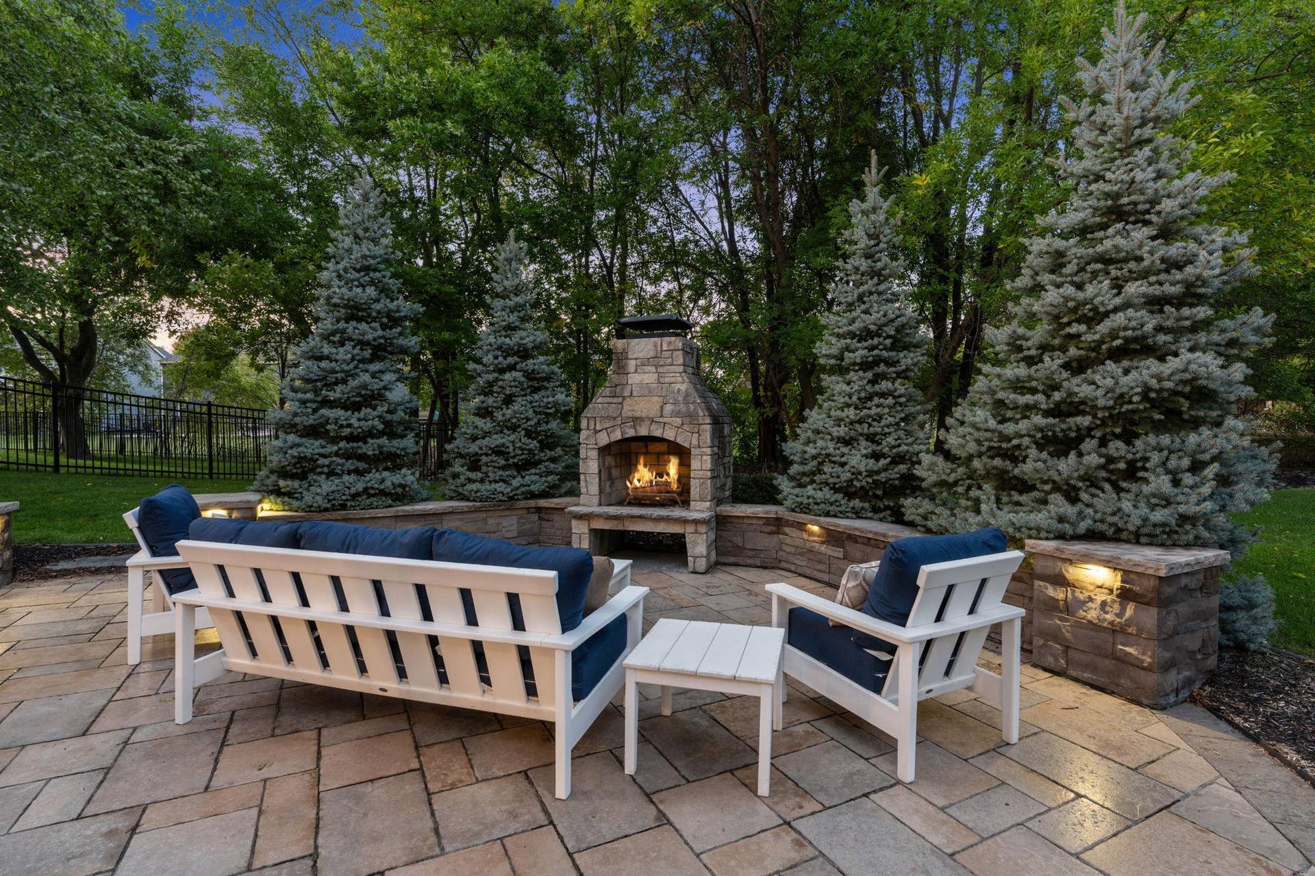 17550 73rd Avenue N, Maple Grove, MN 55311 Cozy nights are even better gathered around the fire in your own backyard.