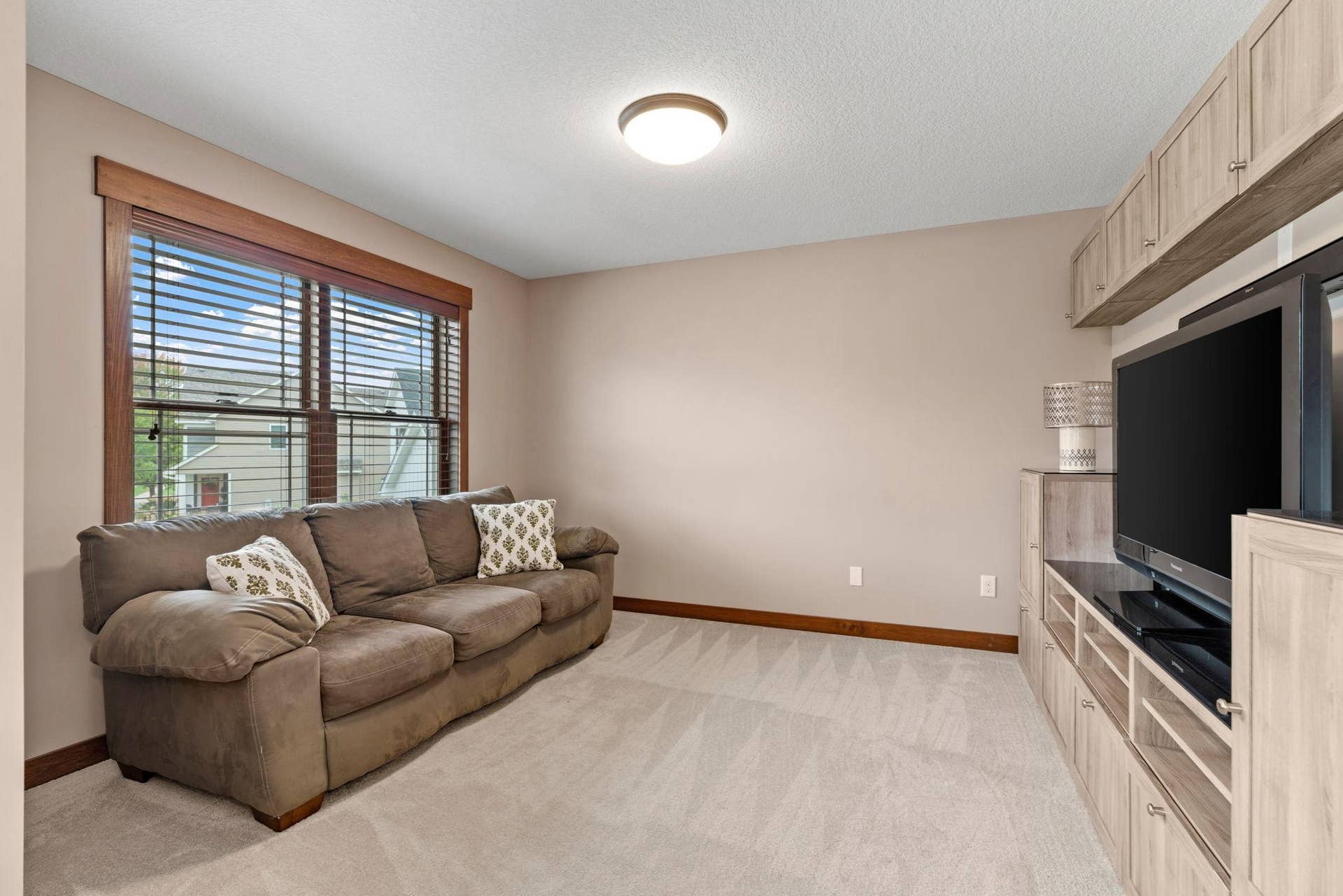 17550 73rd Avenue N, Maple Grove, MN 55311 17550 73rd Avenue N, Maple Grove, MN 55311